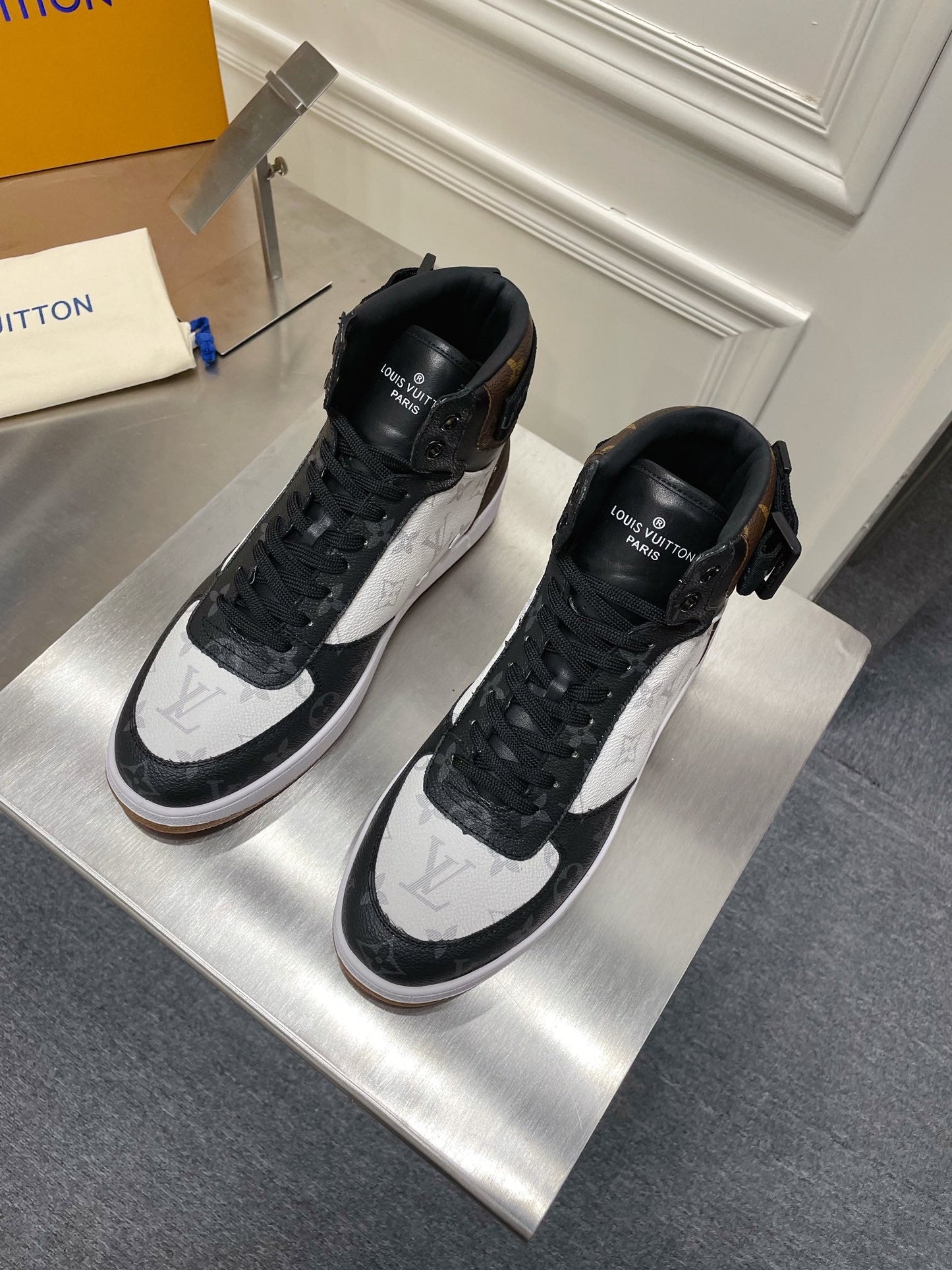 Luxury Shoes - LU-V - 1151