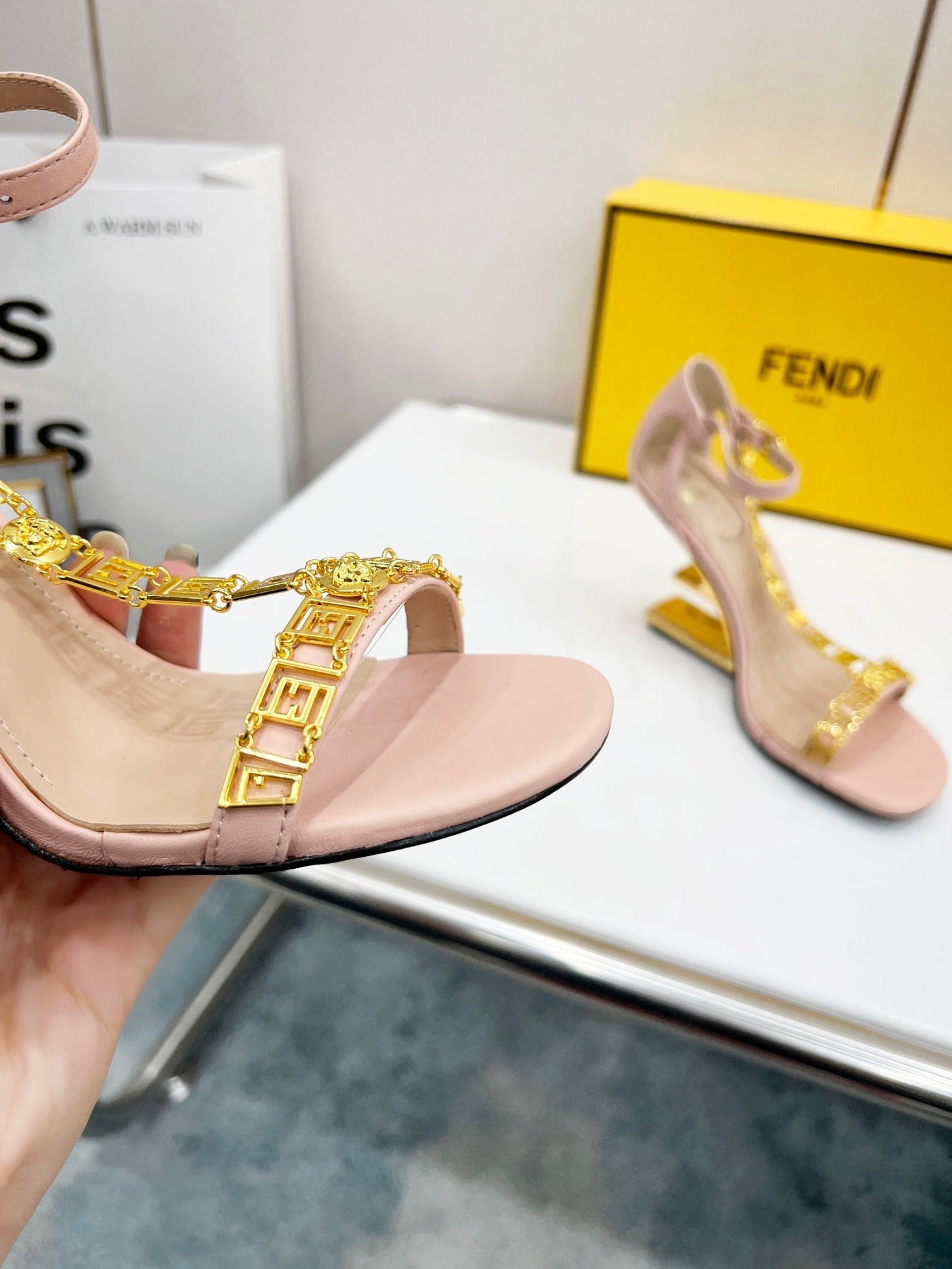 Luxury Shoes - FED - 680