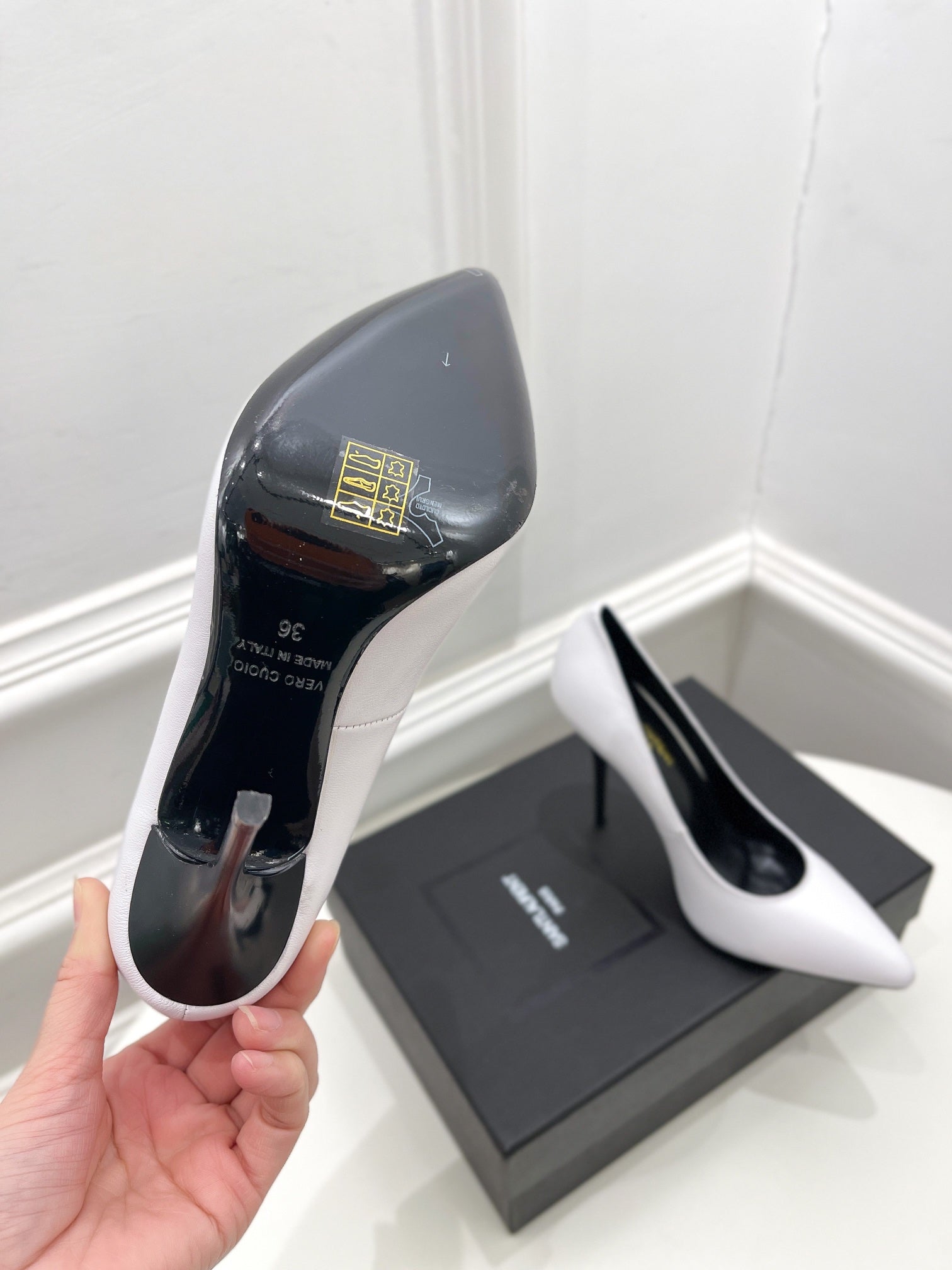 Luxury Shoes Sandals - SL - 520