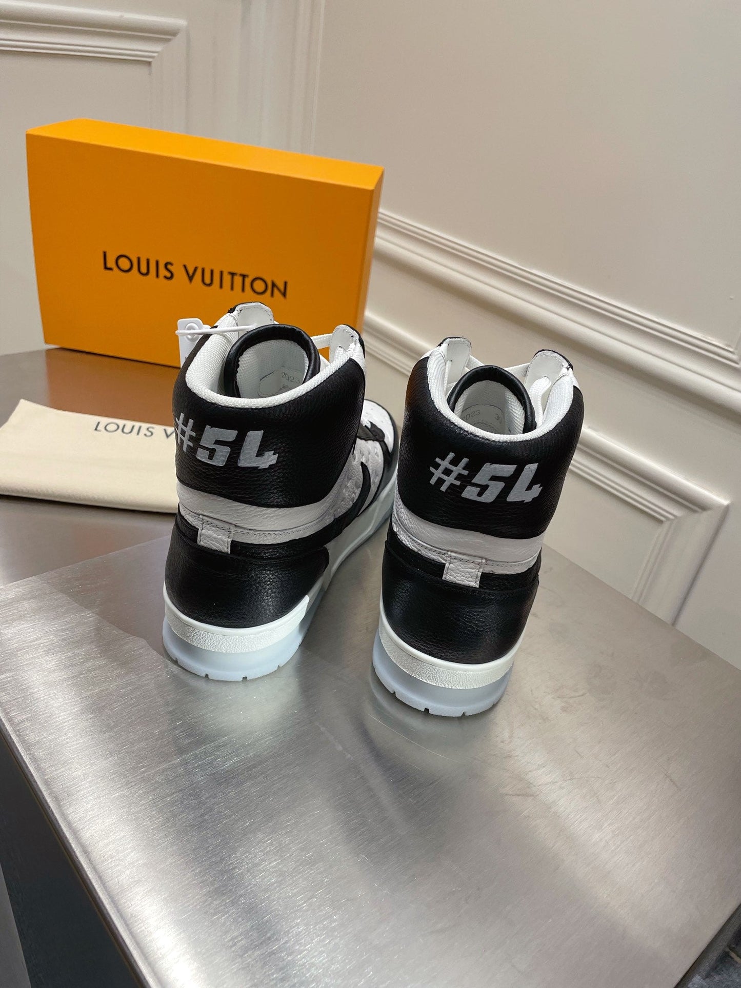 Luxury Shoes - LU-V - 1090