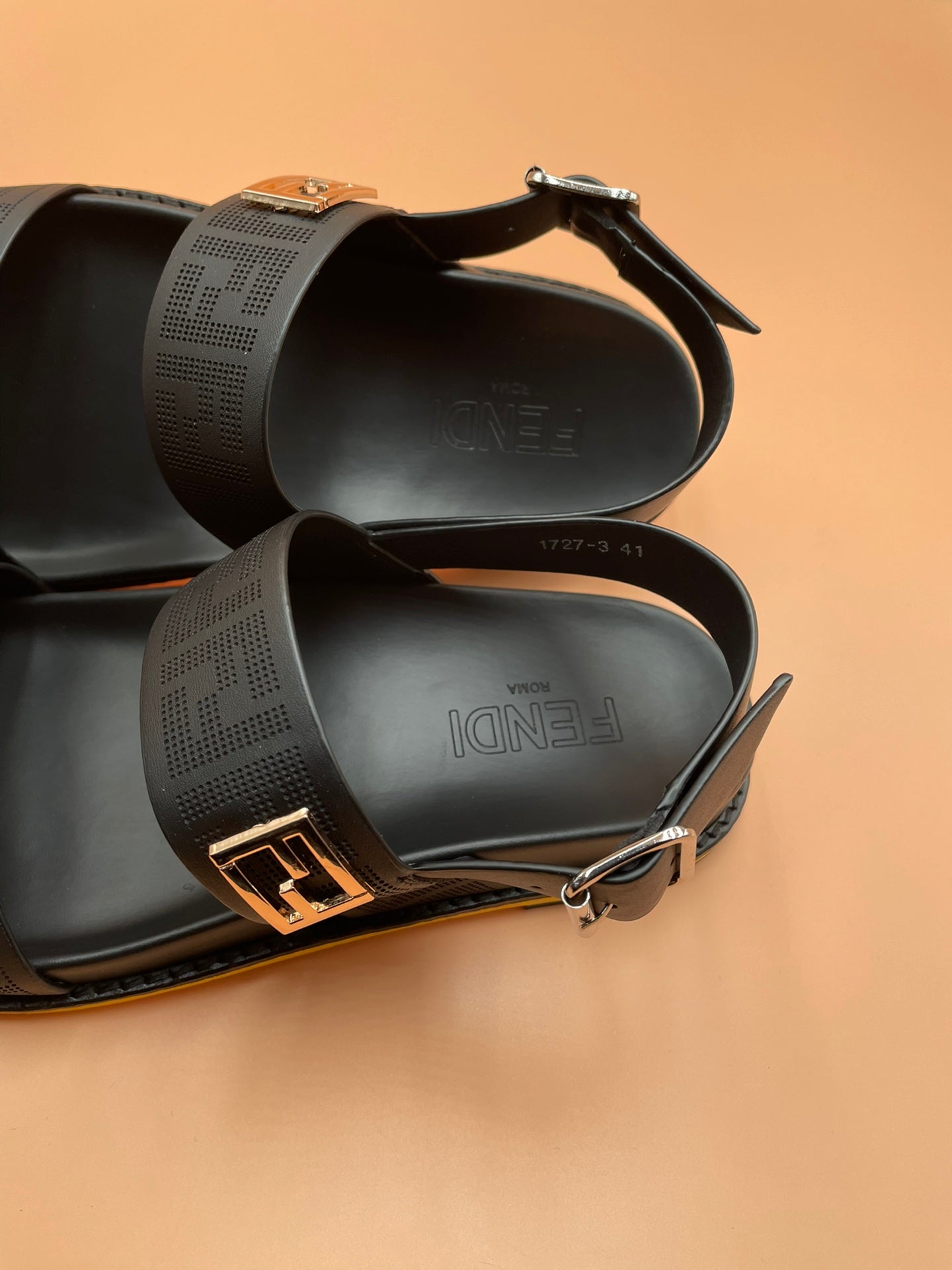 Luxury Shoes - FED - 472