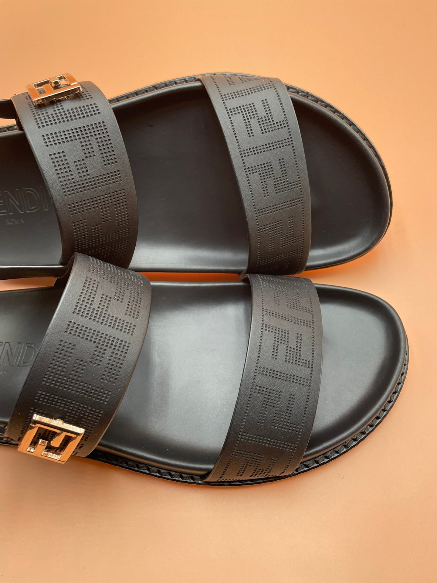 Luxury Shoes - FED - 472