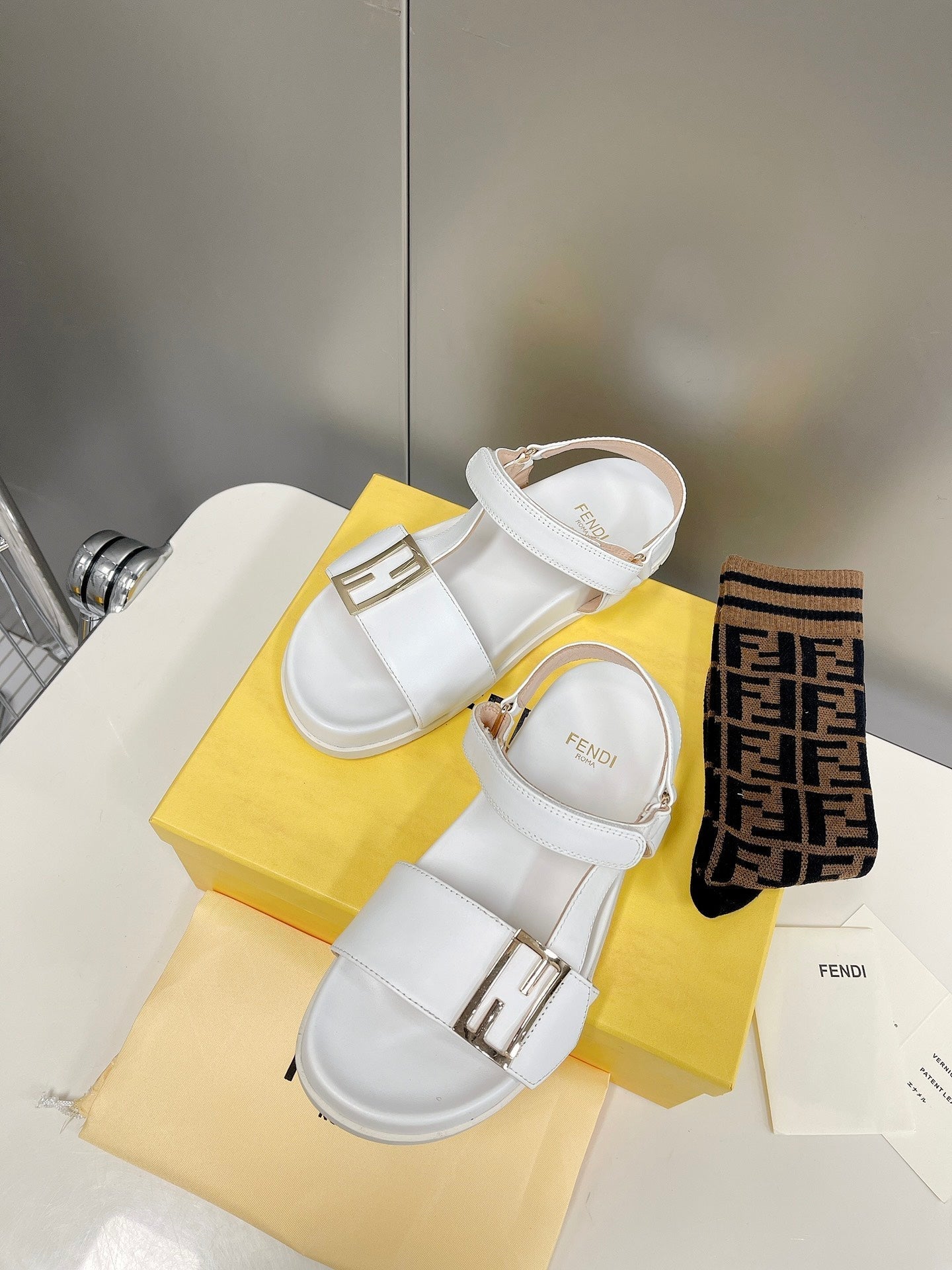 Luxury Shoes - FED - 659