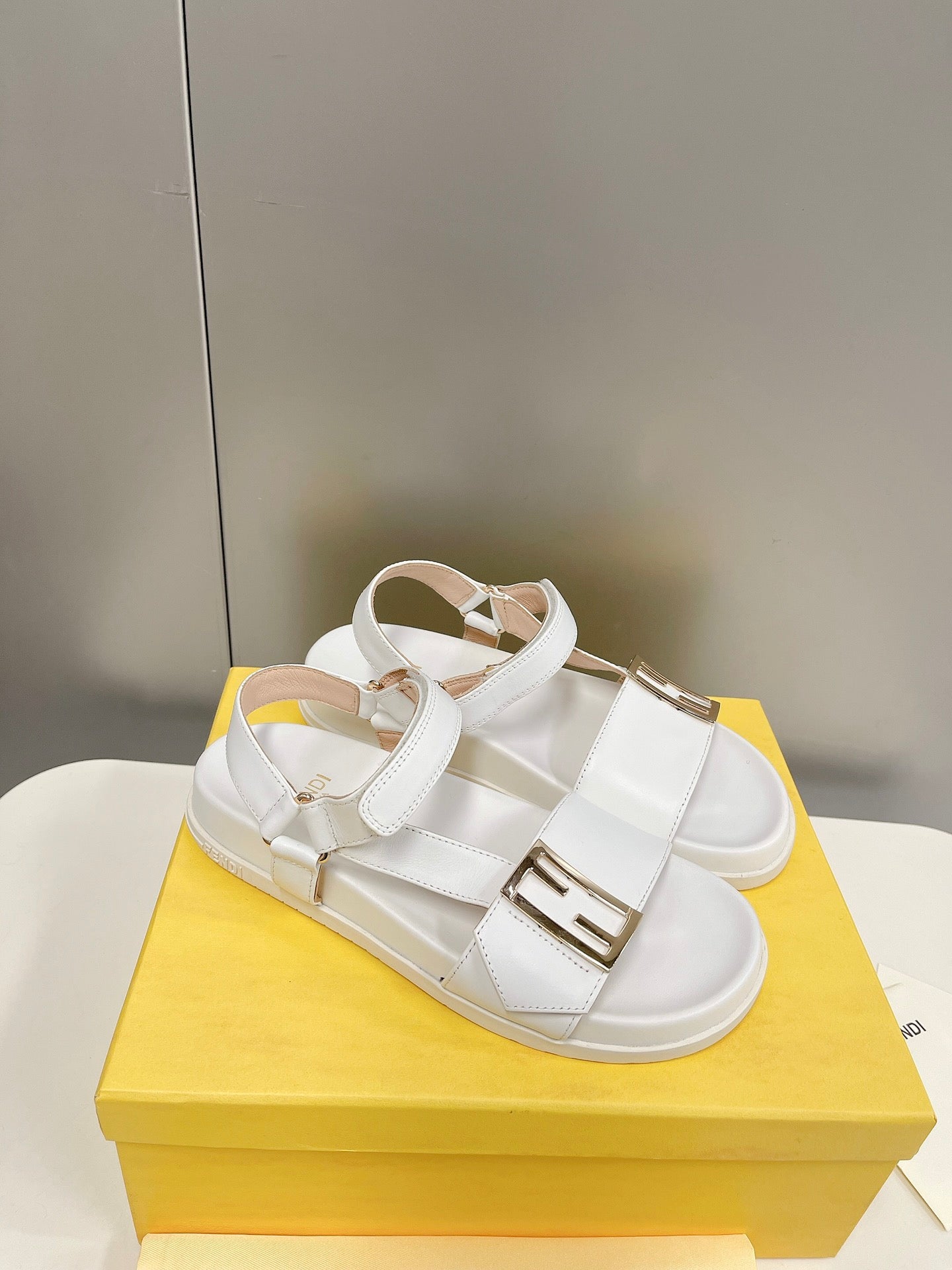 Luxury Shoes - FED - 659