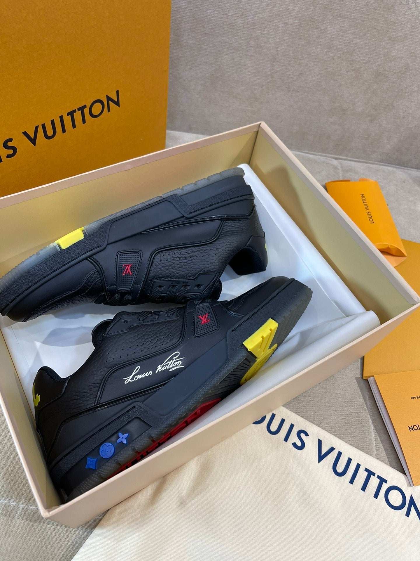 Luxury Shoes - LU-V - 394