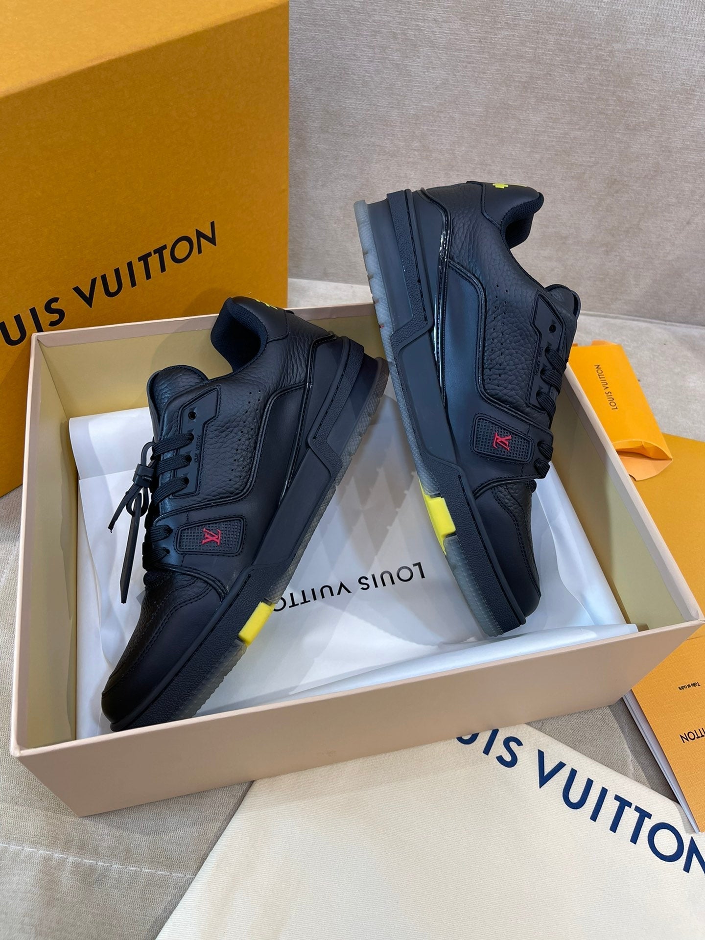 Luxury Shoes - LU-V - 394