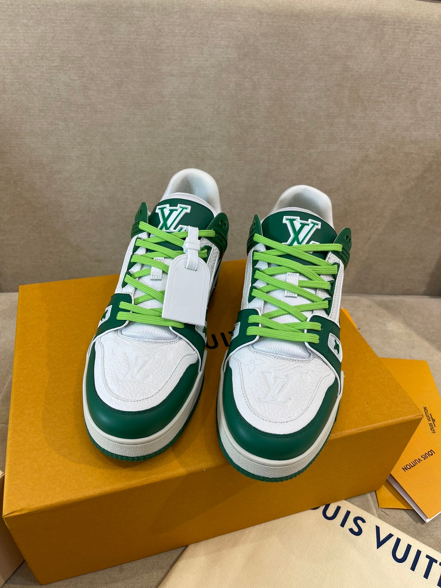 Luxury Shoes - LU-V - 393