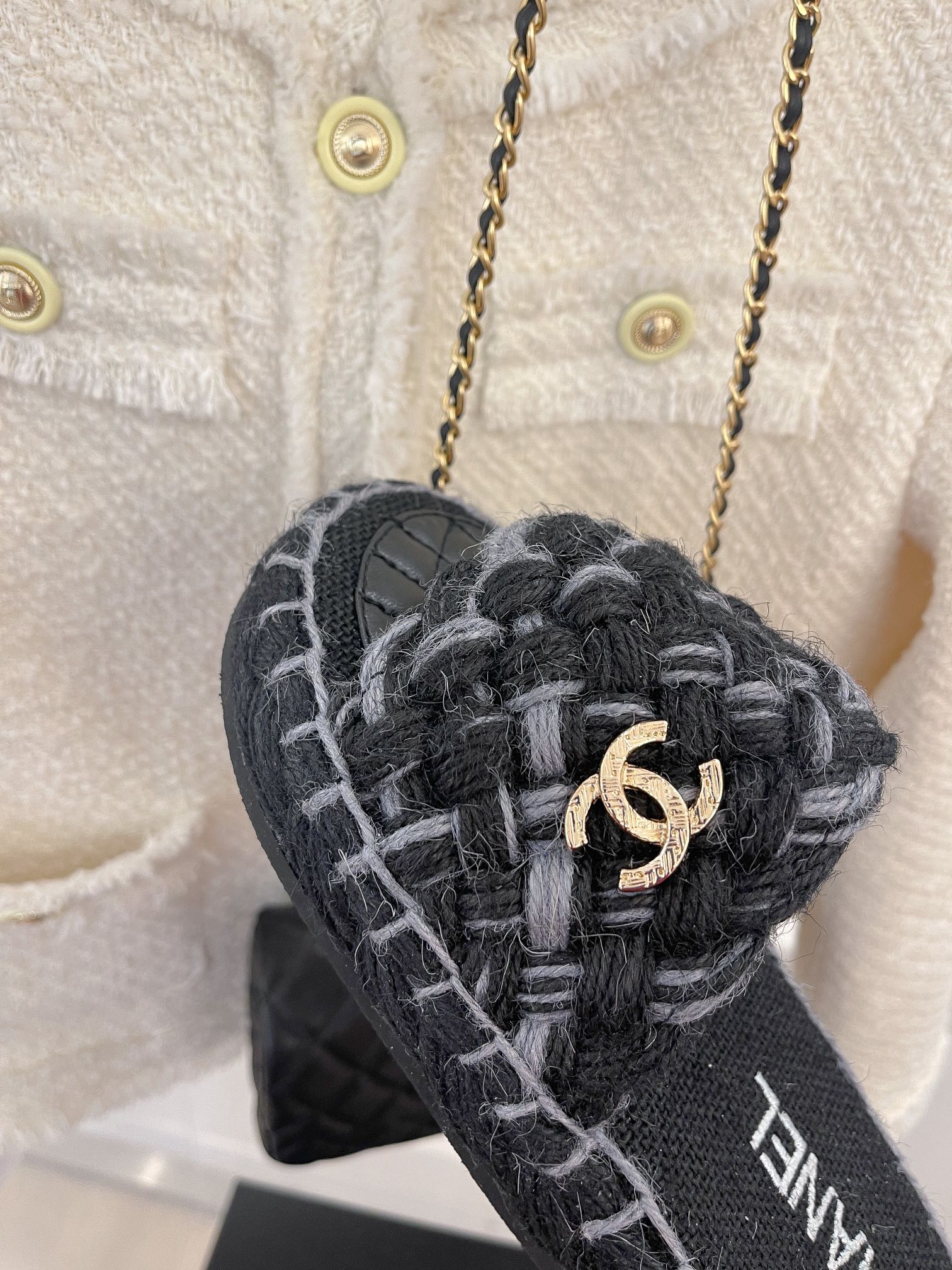 Luxury Shoes Sandals - CHL - 327