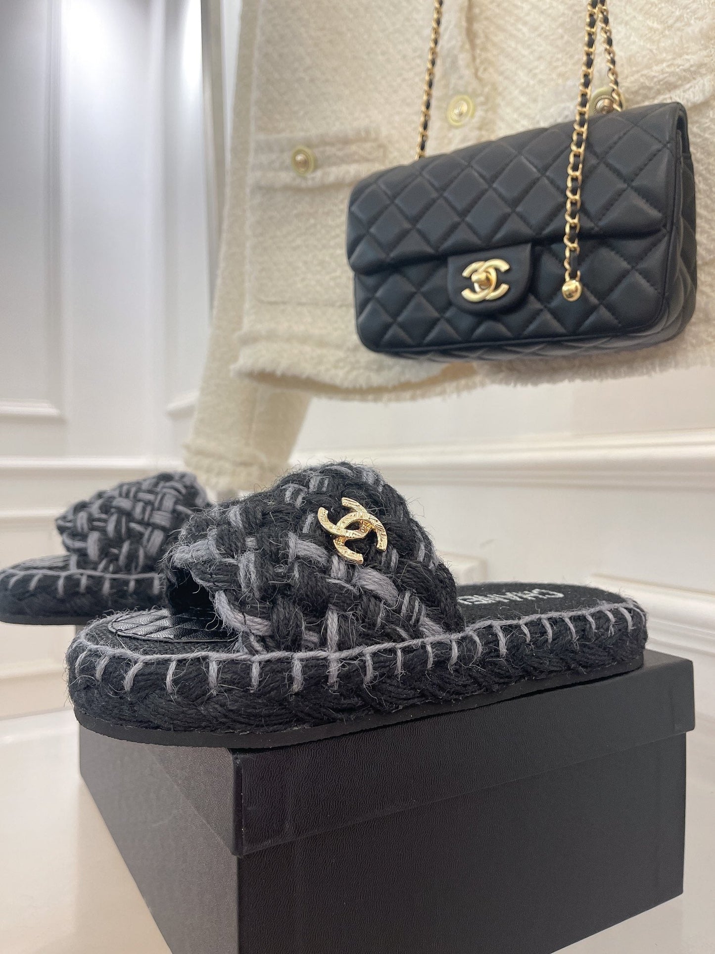 Luxury Shoes Sandals - CHL - 327