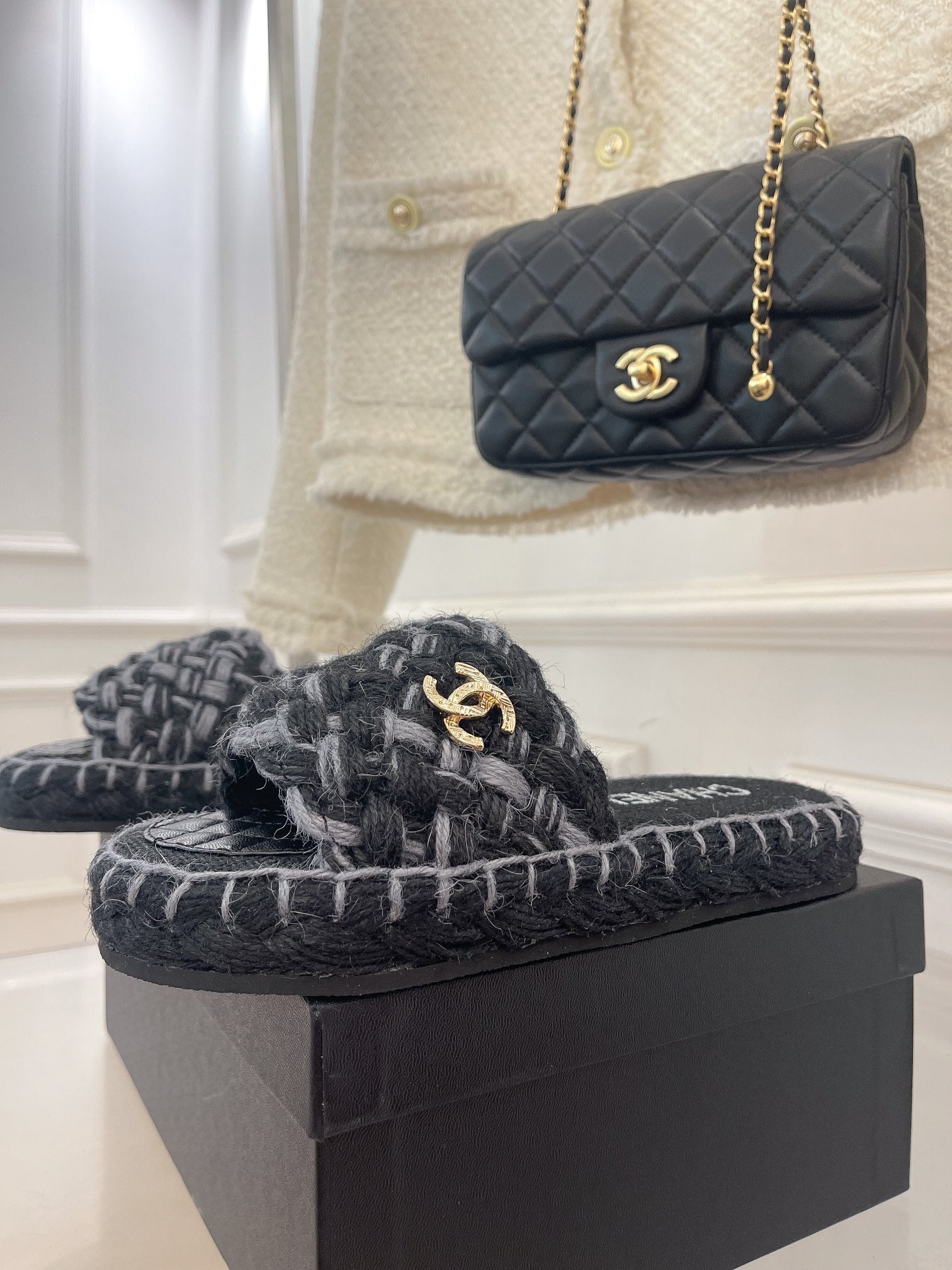 Luxury Shoes Sandals - CHL - 327