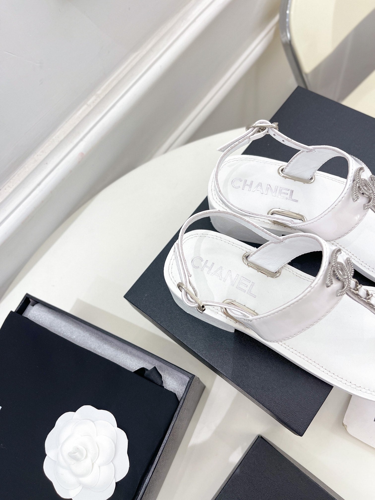 Luxury Shoes Sandals - CHL - 1493