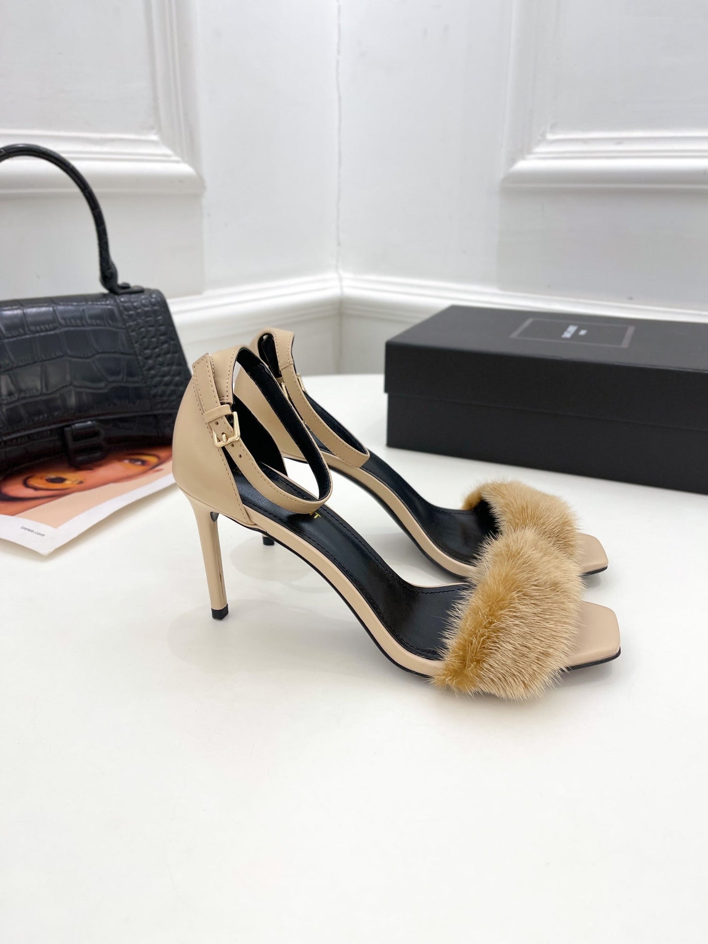 Luxury Shoes Sandals - SL - 555