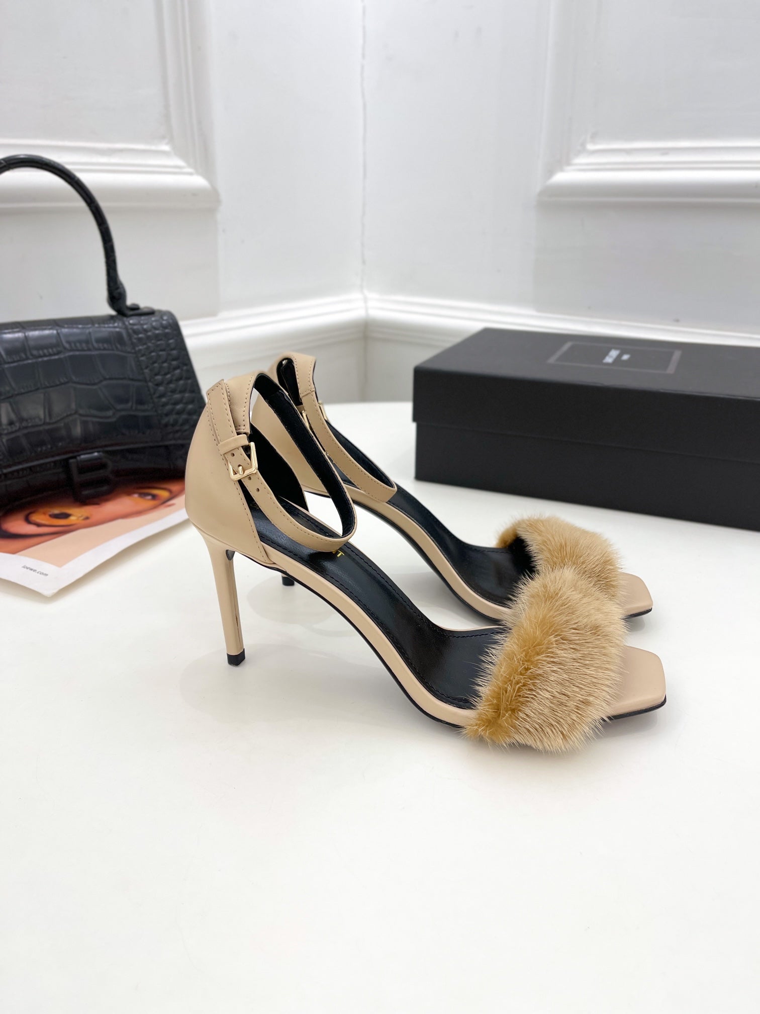 Luxury Shoes Sandals - SL - 555