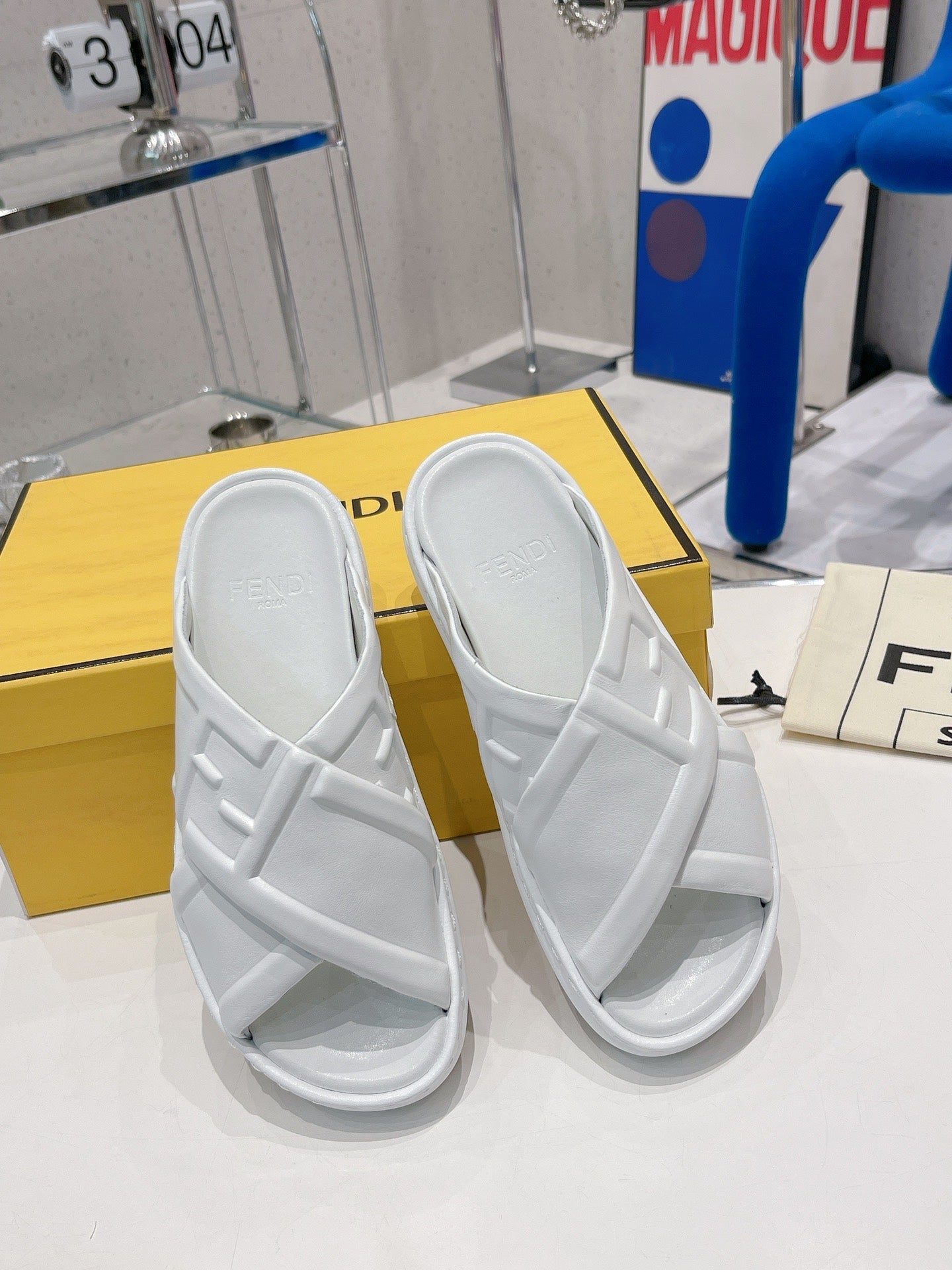 Luxury Shoes - FED - 651