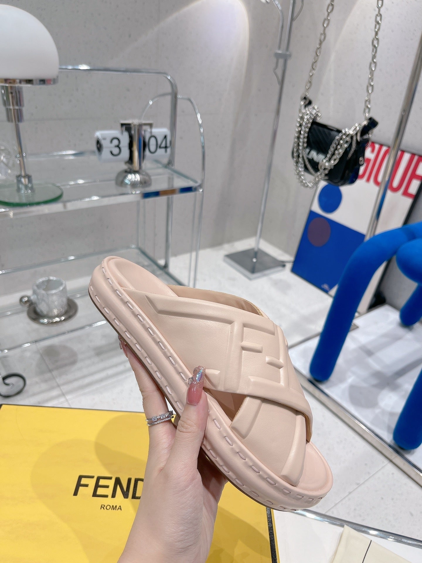 Luxury Shoes - FED - 650