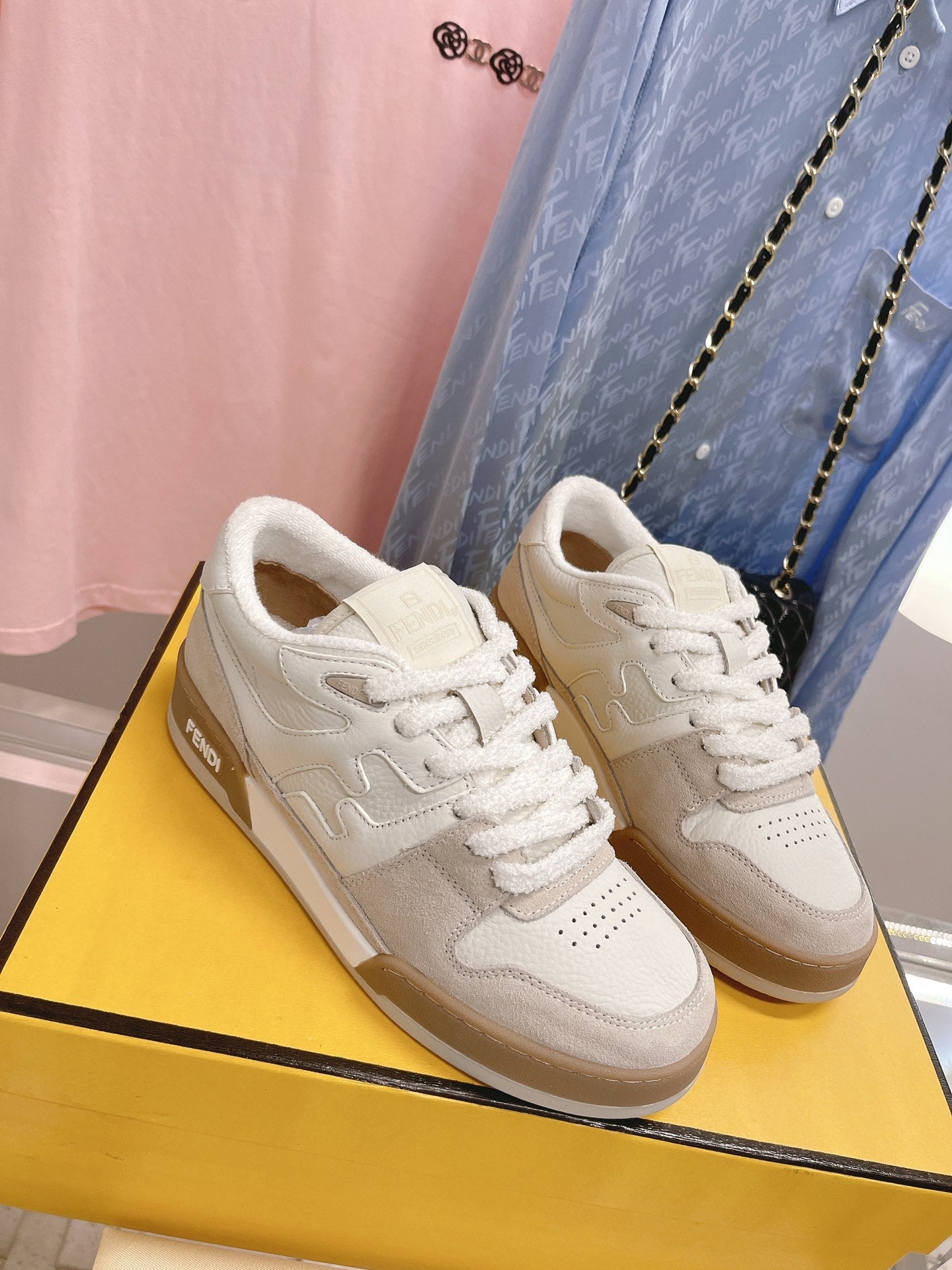 Luxury Shoes - FED - 582