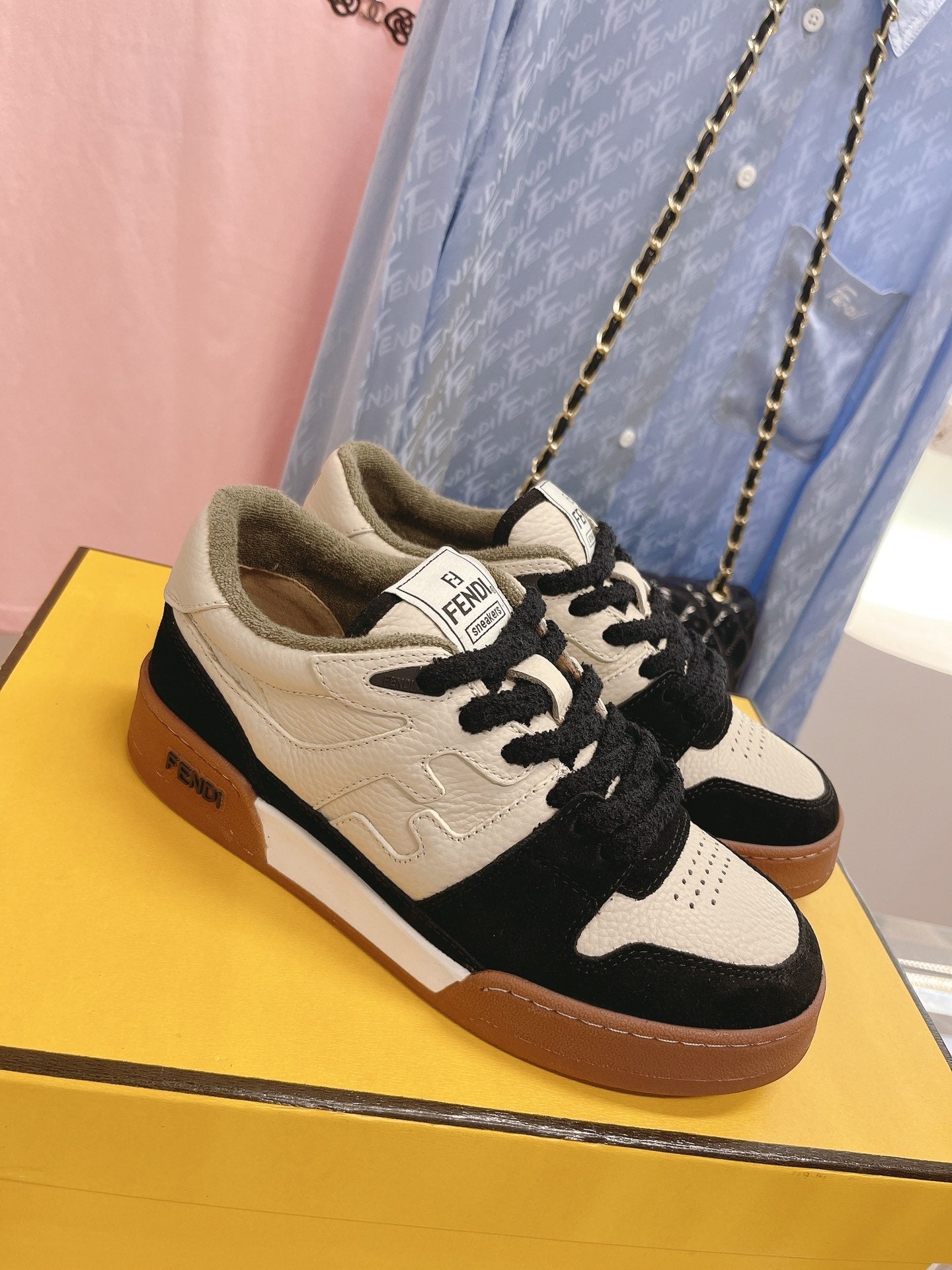 Luxury Shoes - FED - 583