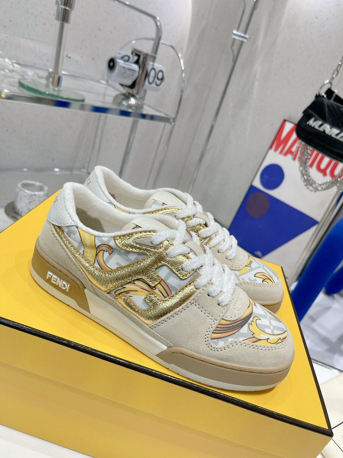 Luxury Shoes - FED - 585