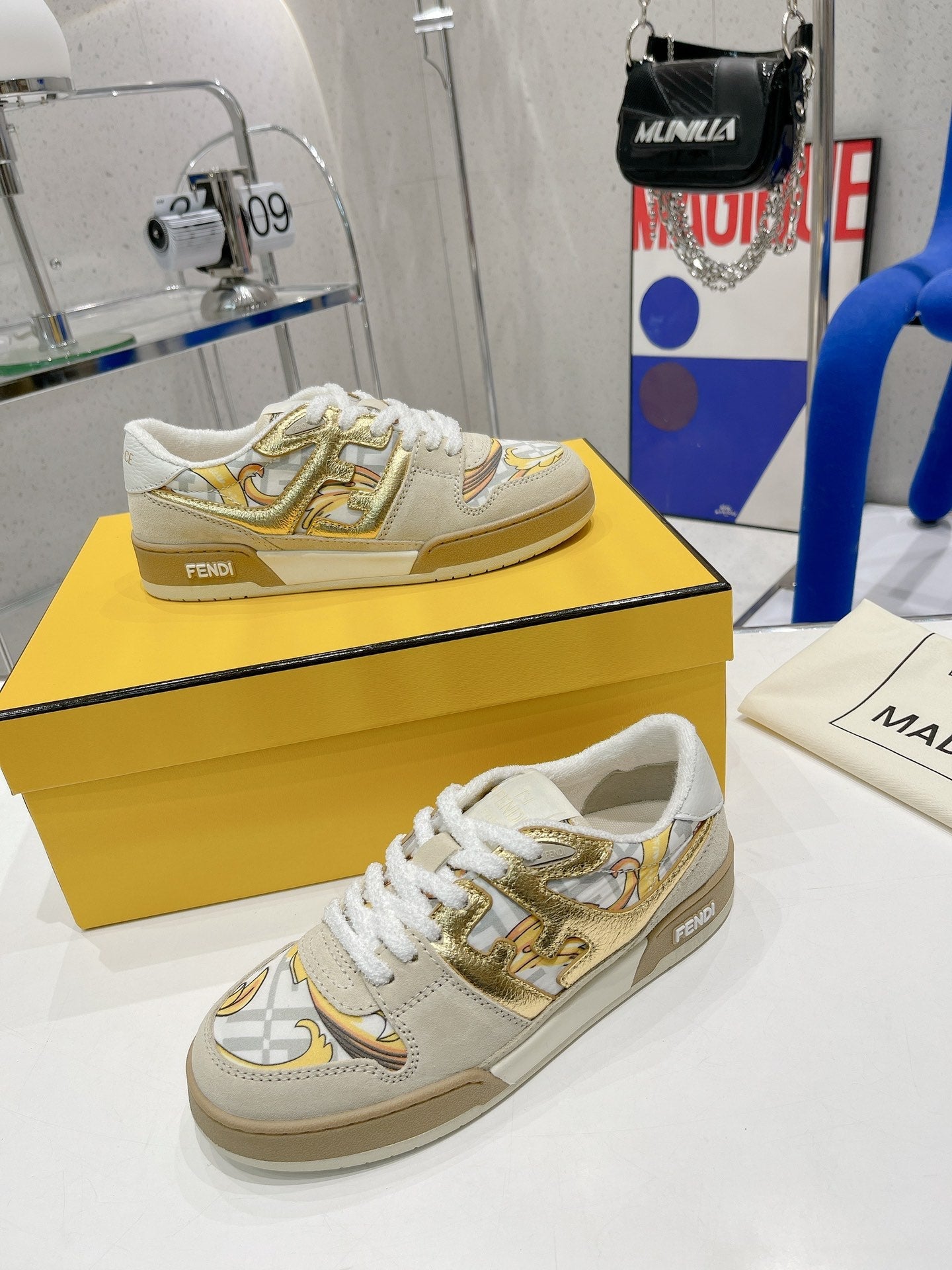 Luxury Shoes - FED - 585