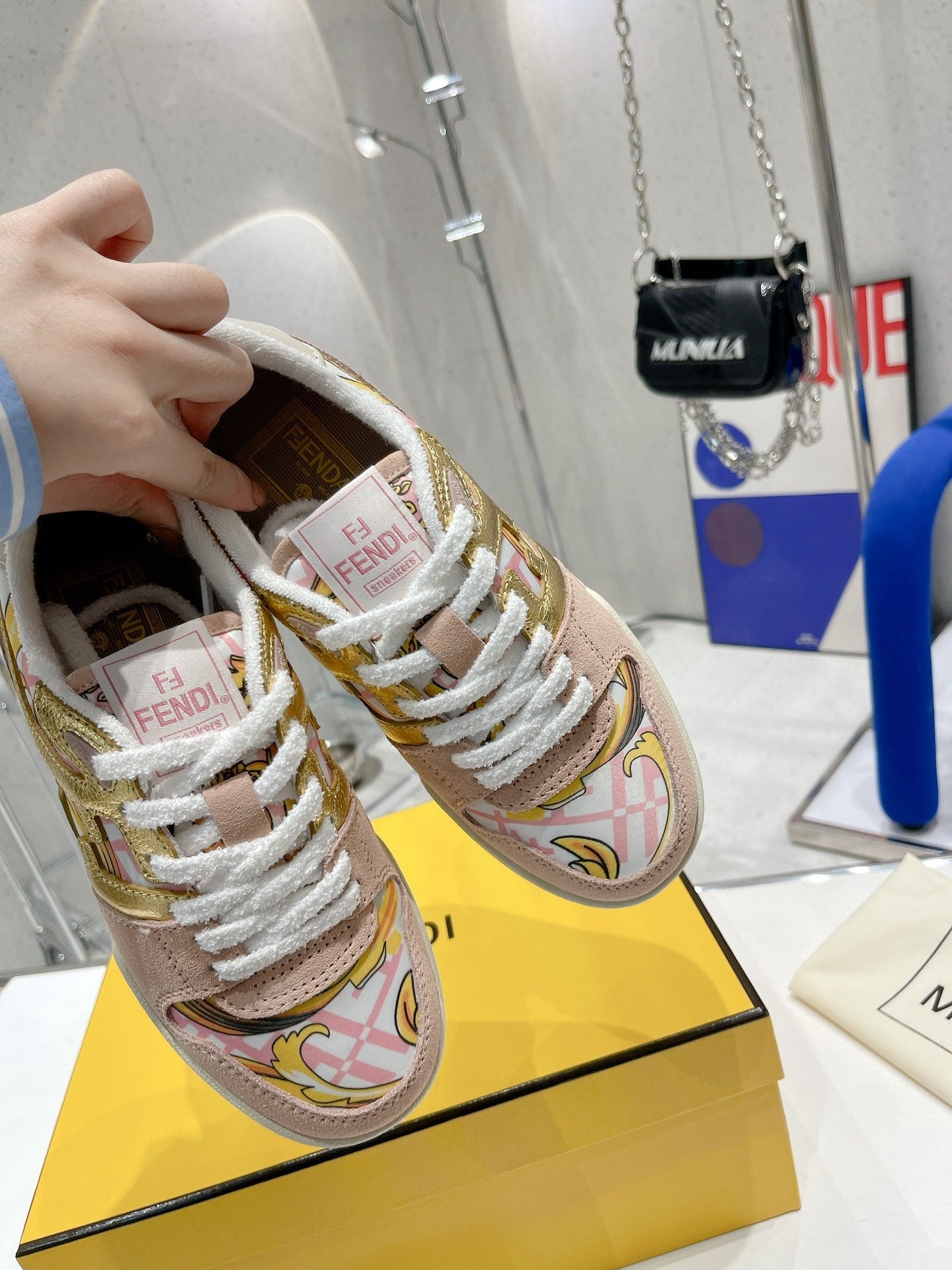 Luxury Shoes - FED - 587