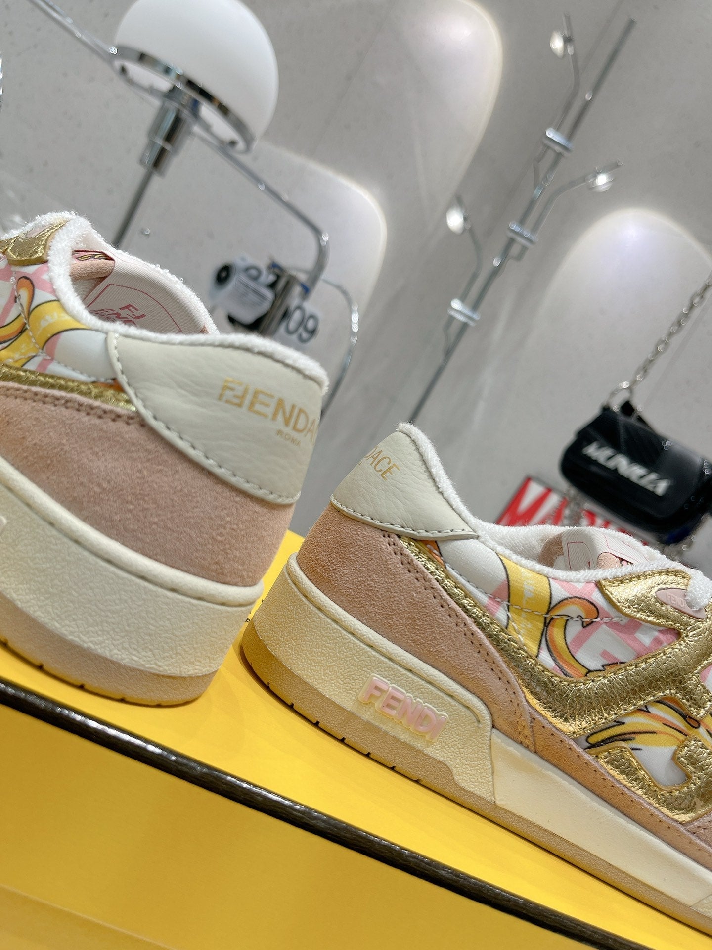 Luxury Shoes - FED - 587