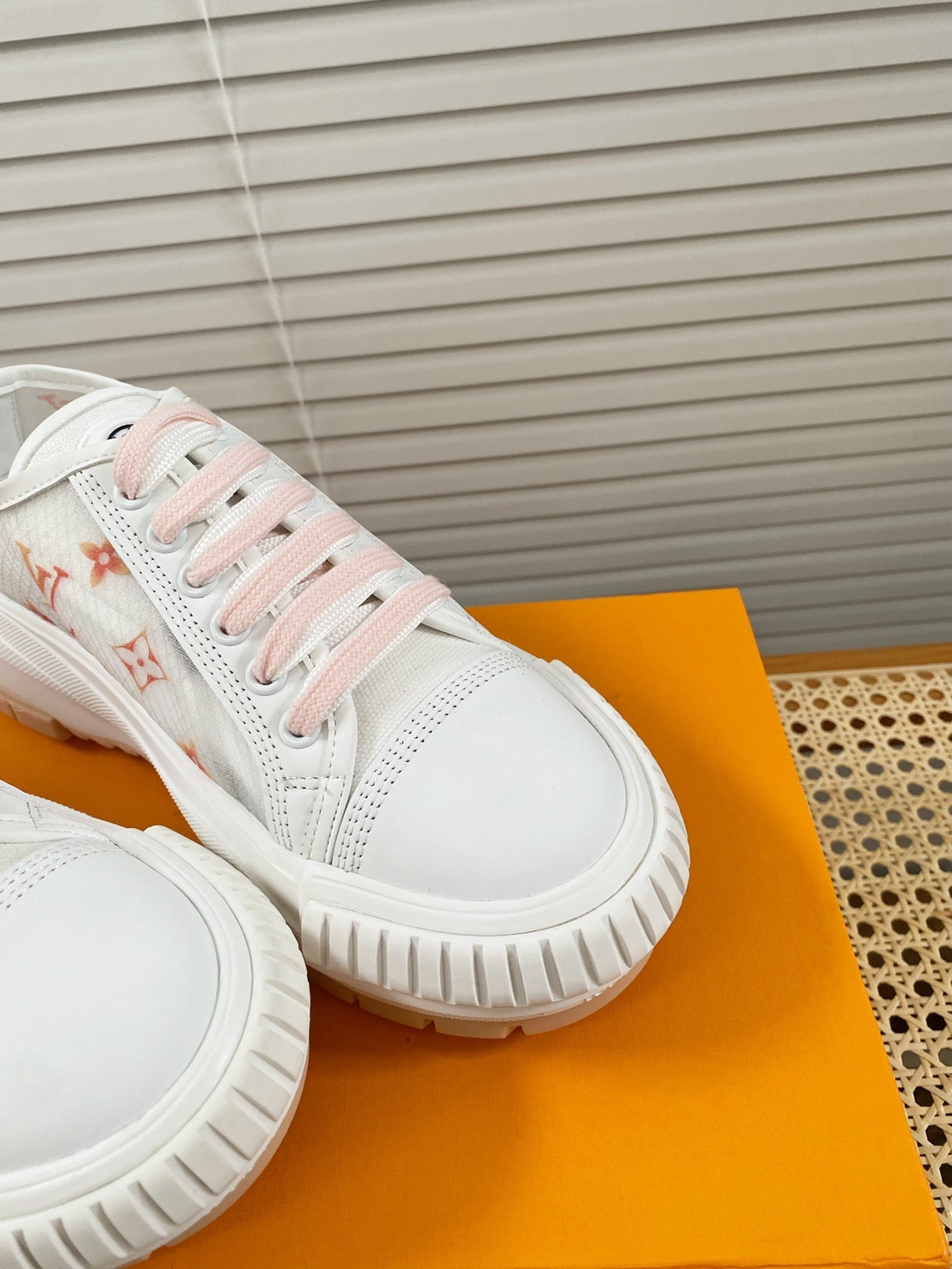 Luxury Shoes - LU-V - 1128