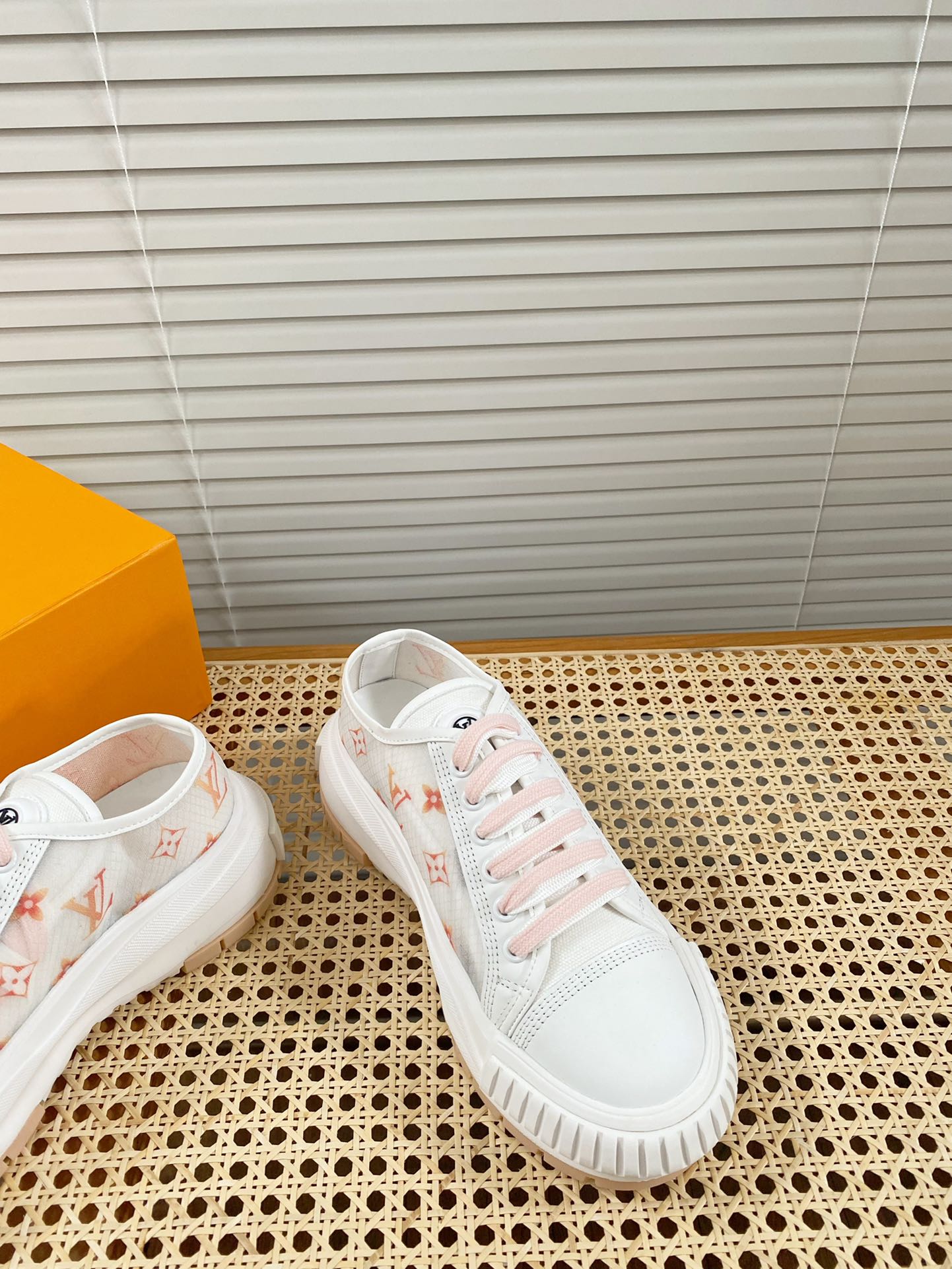 Luxury Shoes - LU-V - 1128