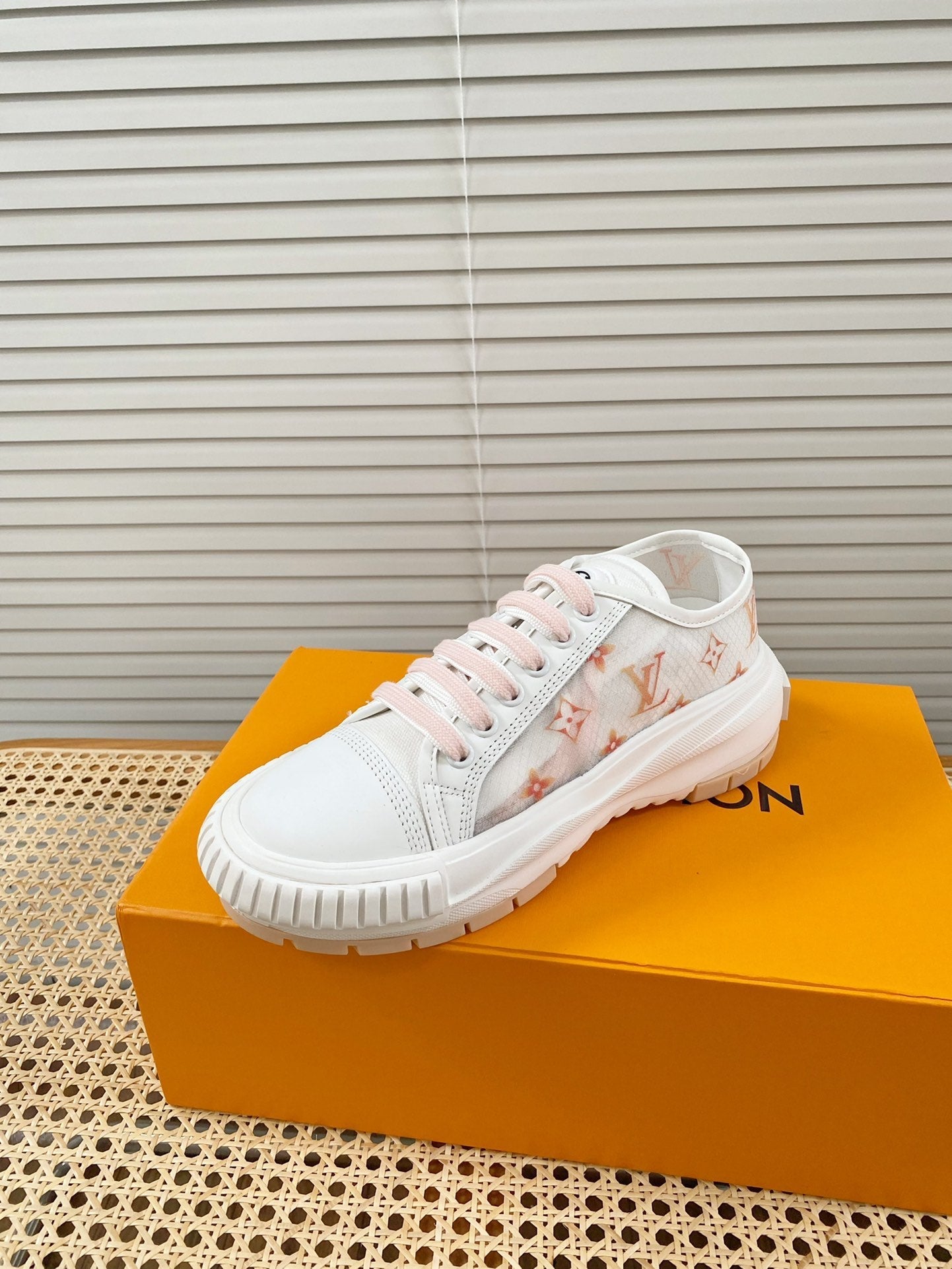 Luxury Shoes - LU-V - 1128