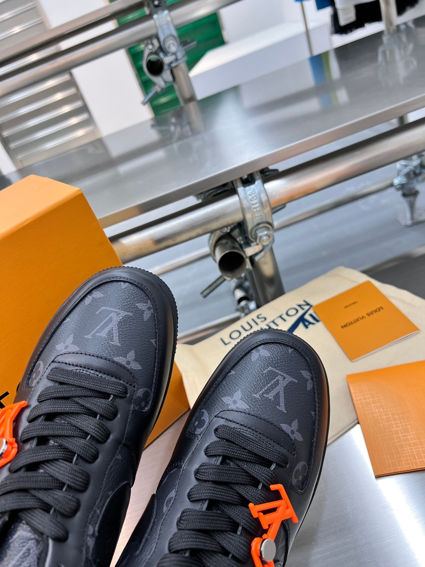 Luxury Shoes - LU-V - 1108