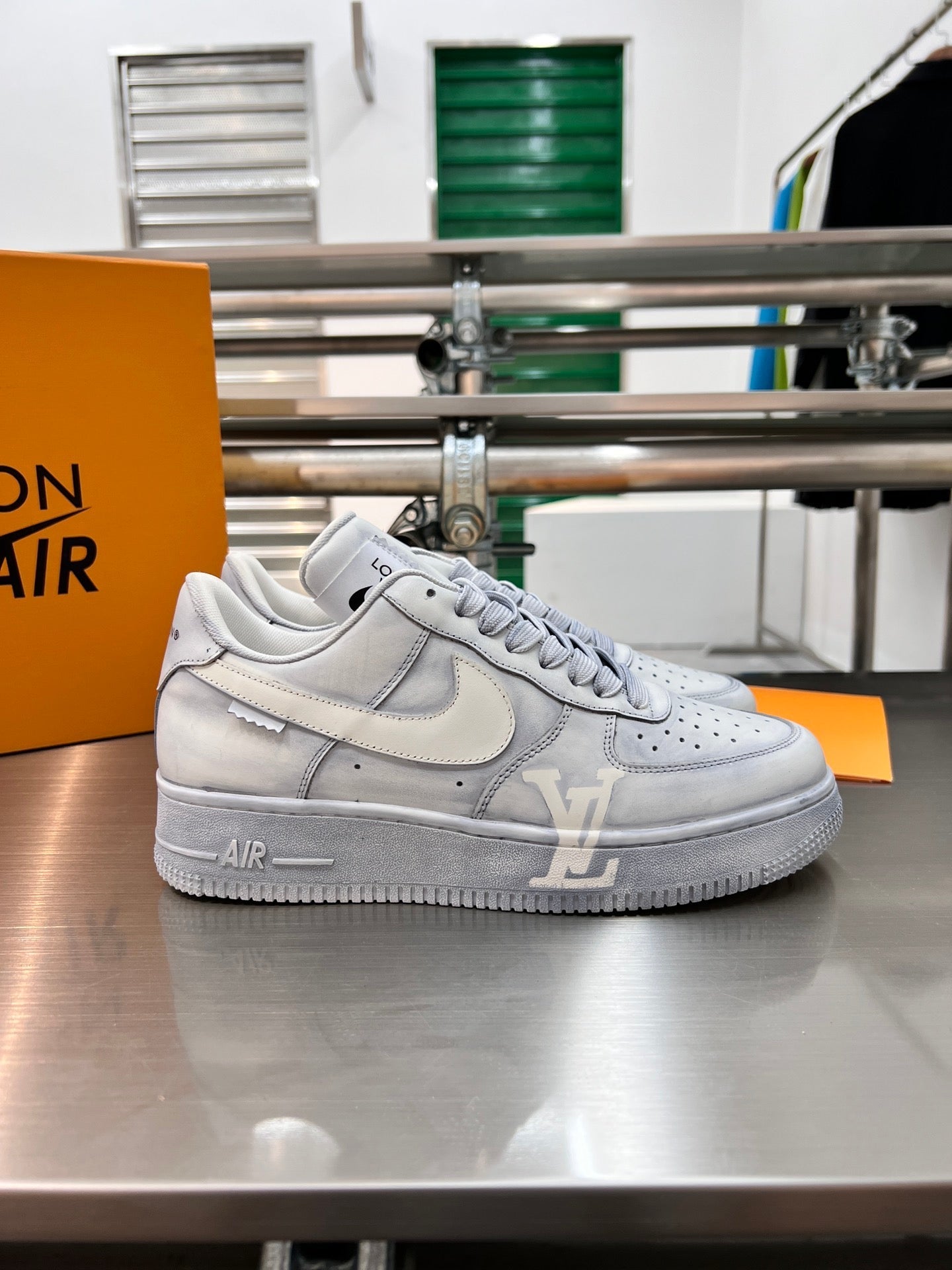 Luxury Shoes - LU-V - 1111