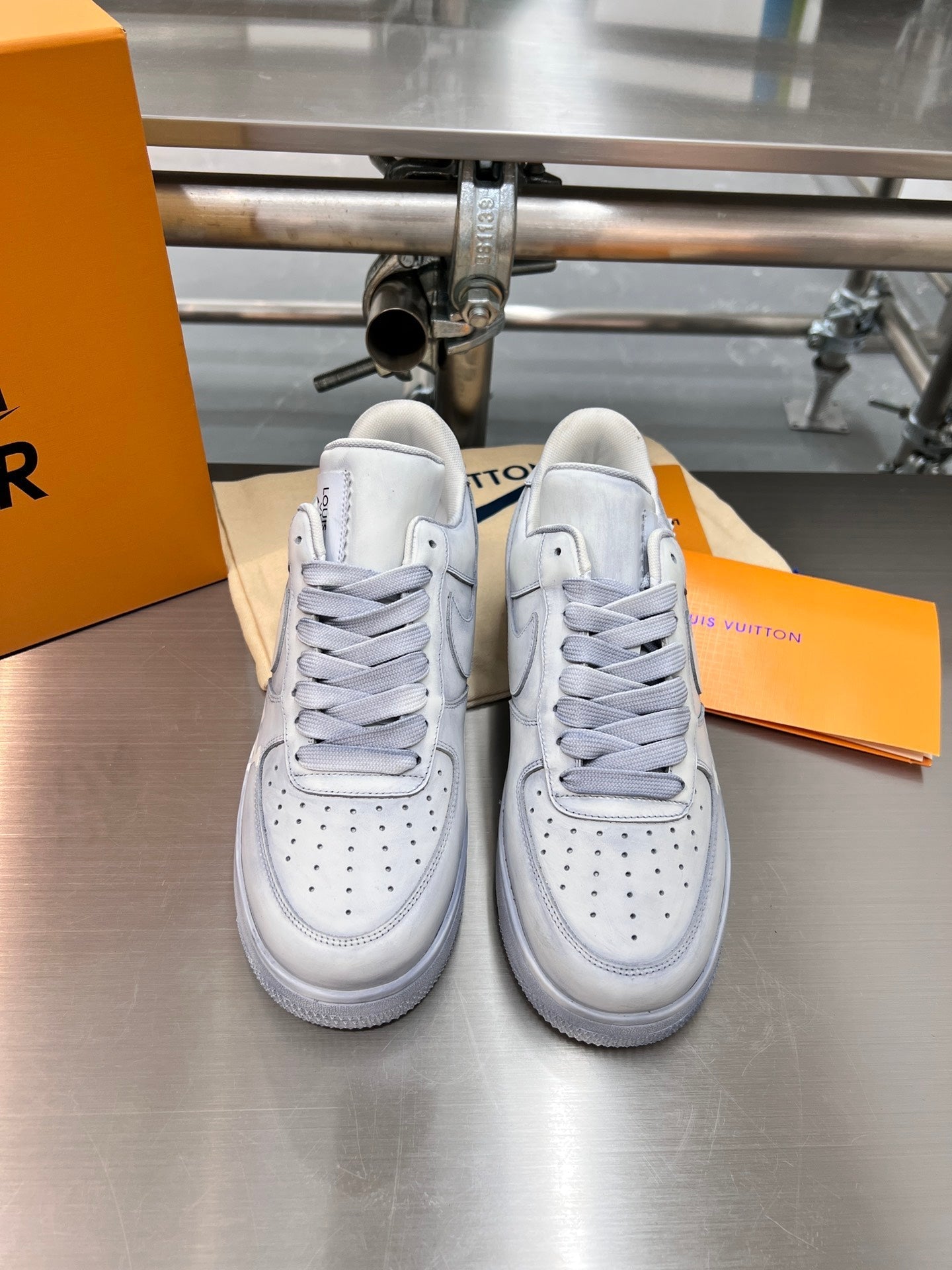 Luxury Shoes - LU-V - 1111