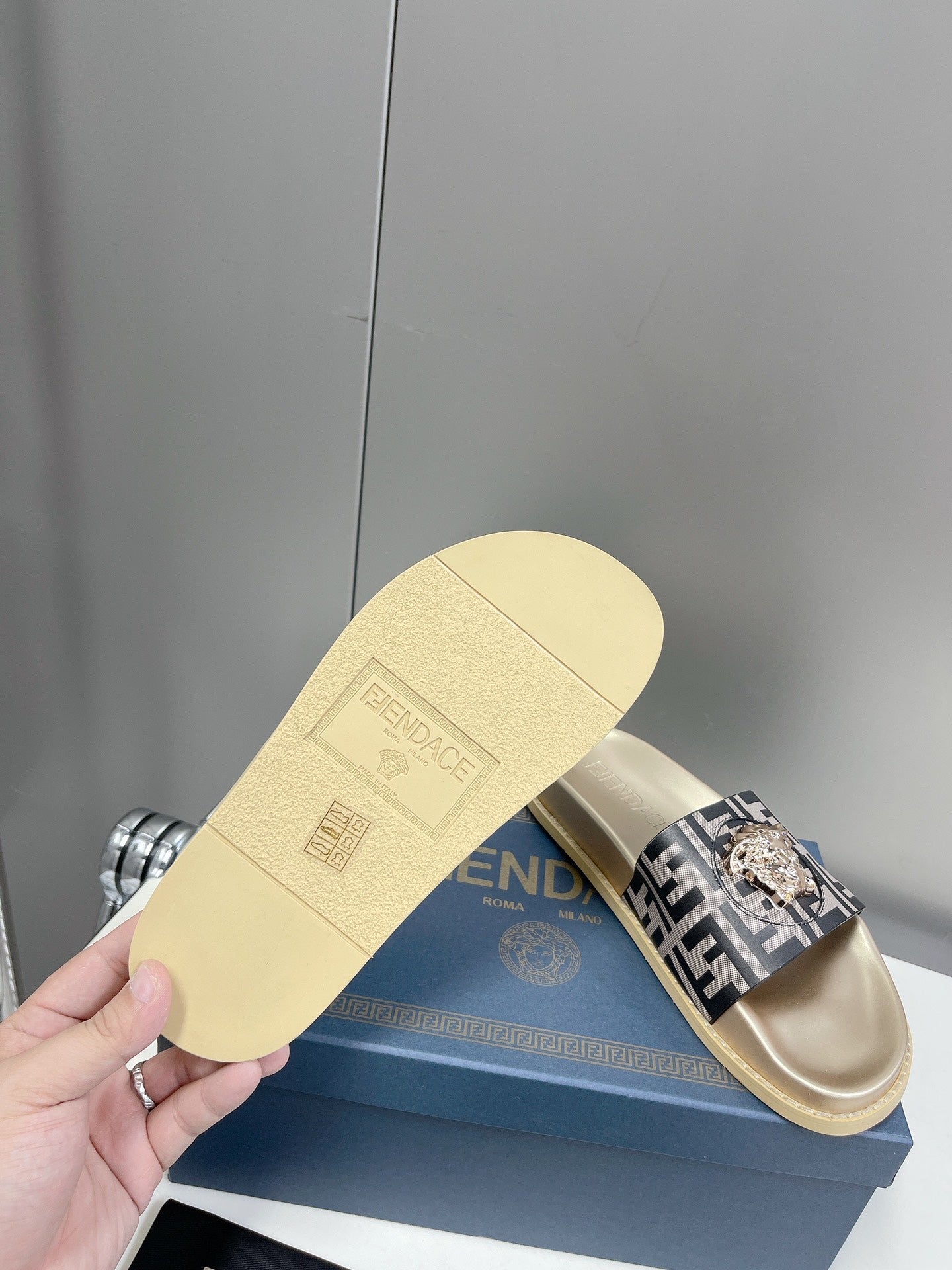 Luxury Shoes - FED - 519