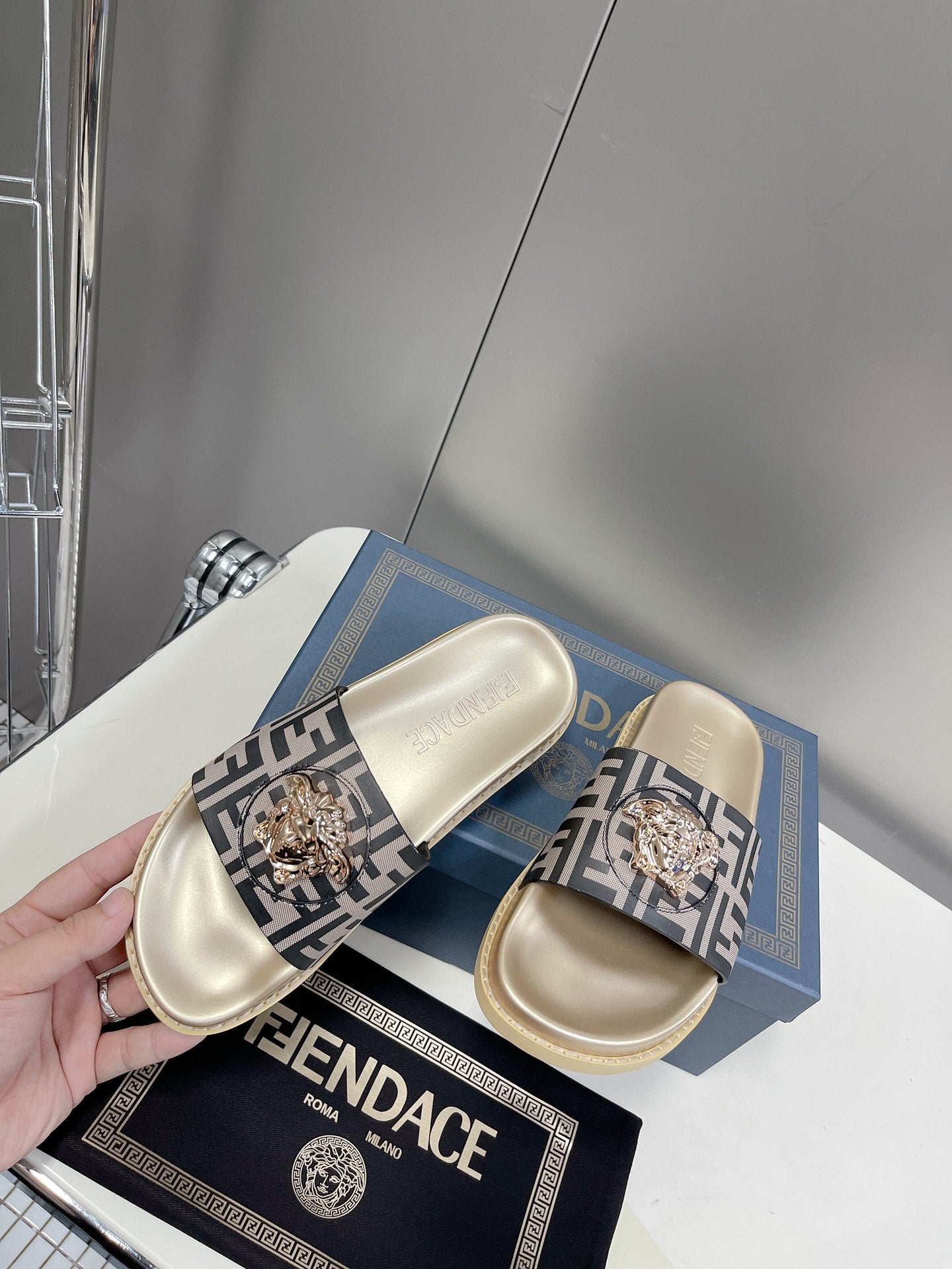 Luxury Shoes - FED - 519