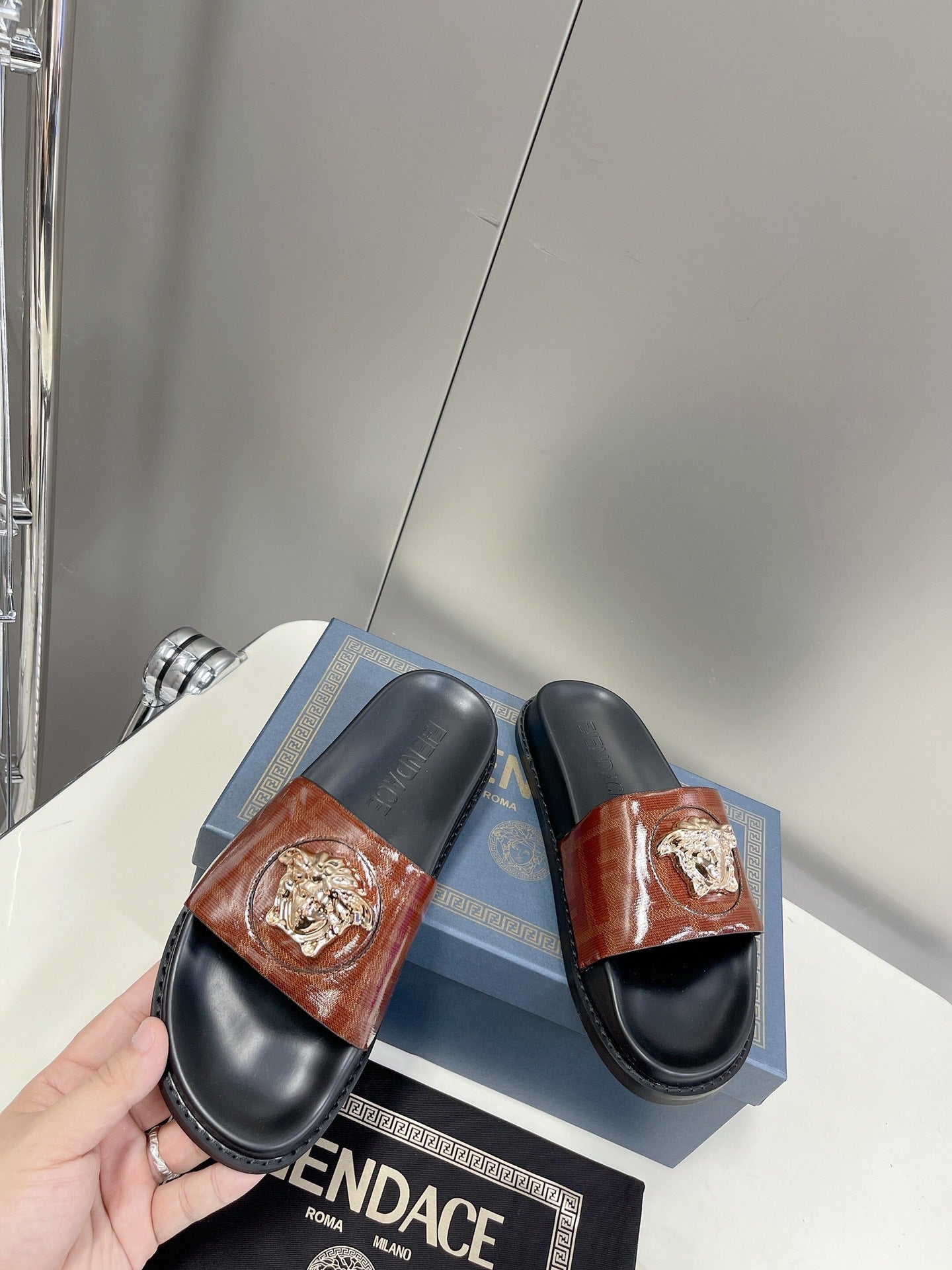 Luxury Shoes - FED - 518