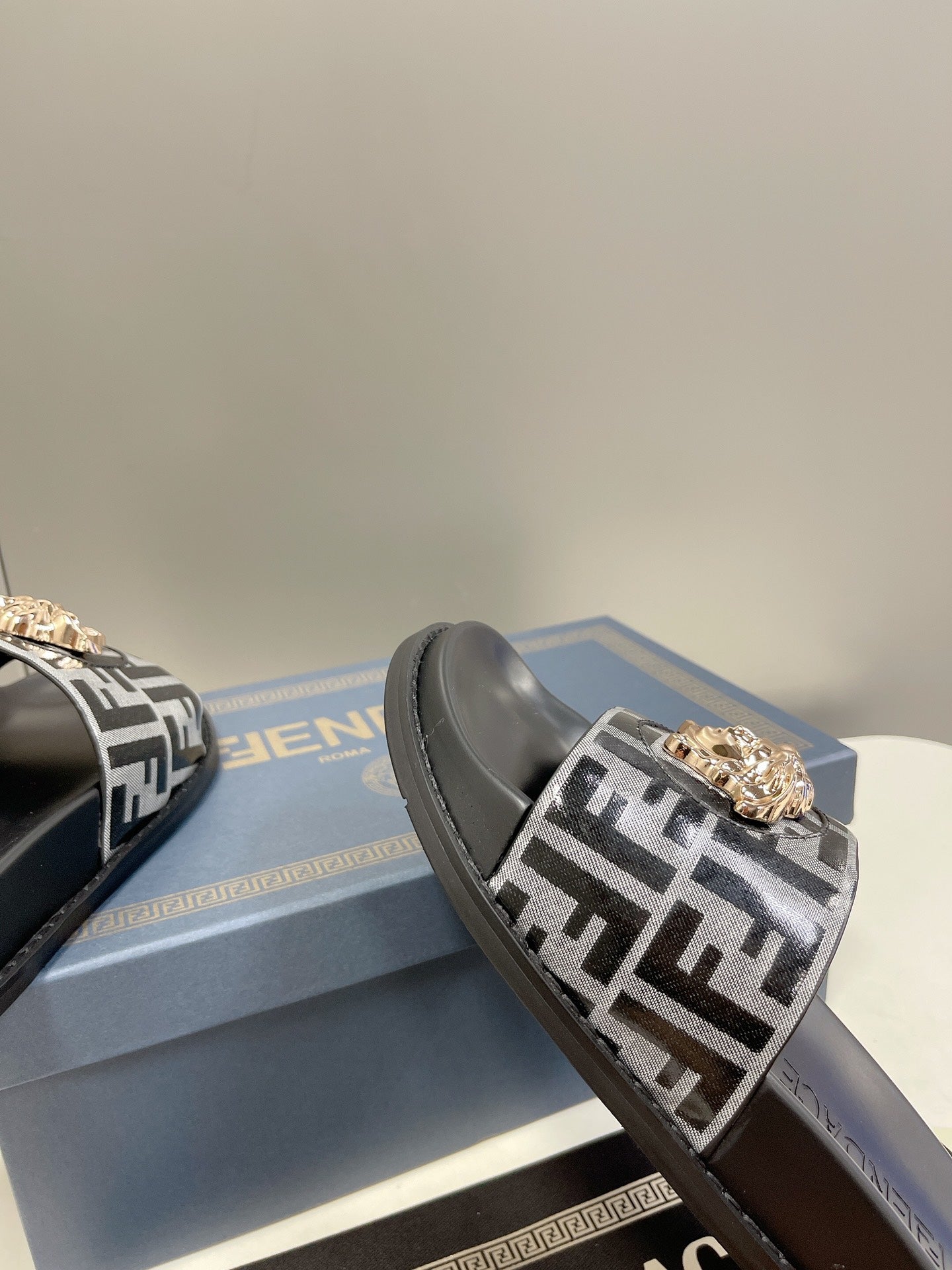 Luxury Shoes - FED - 516