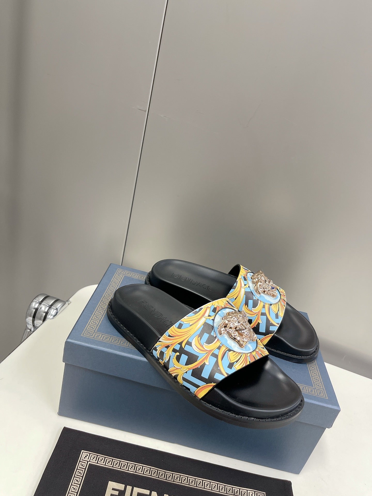 Luxury Shoes - FED - 513