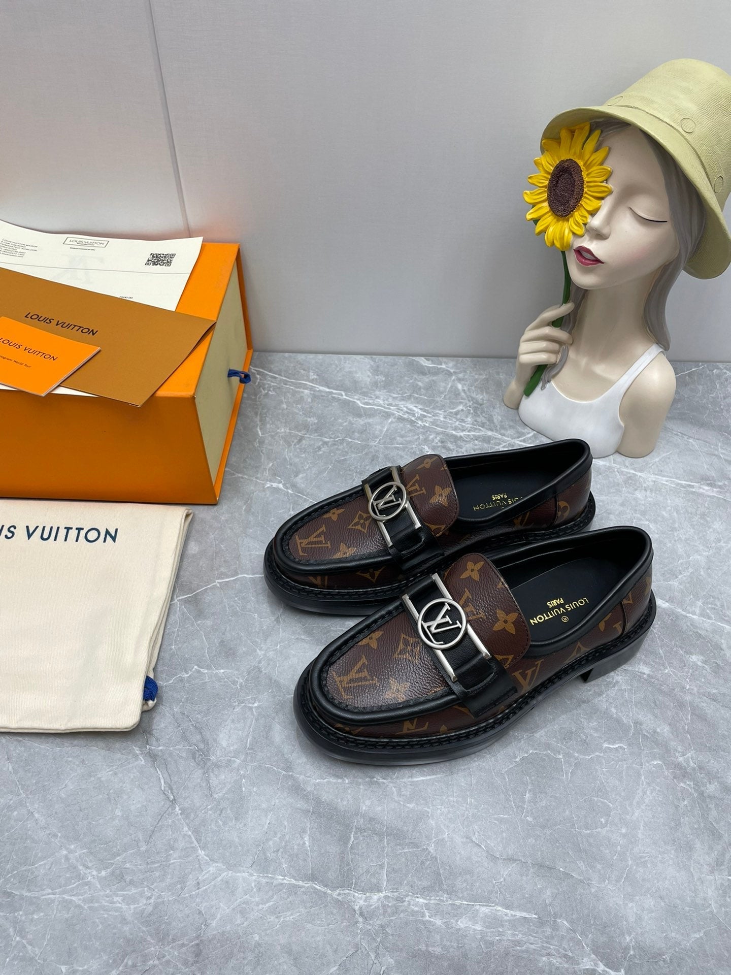 Luxury Shoes - LU-V - 1076