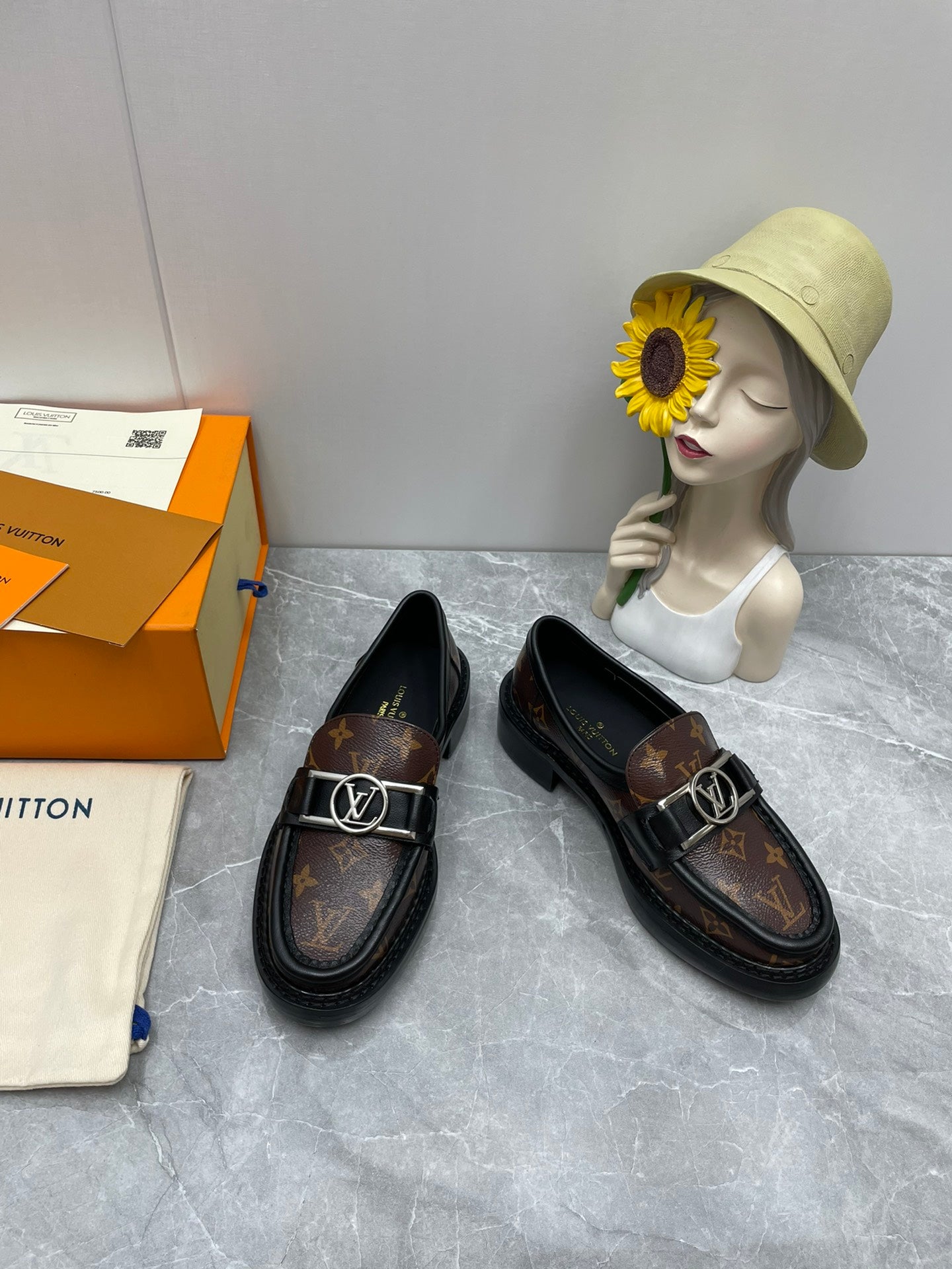 Luxury Shoes - LU-V - 1076