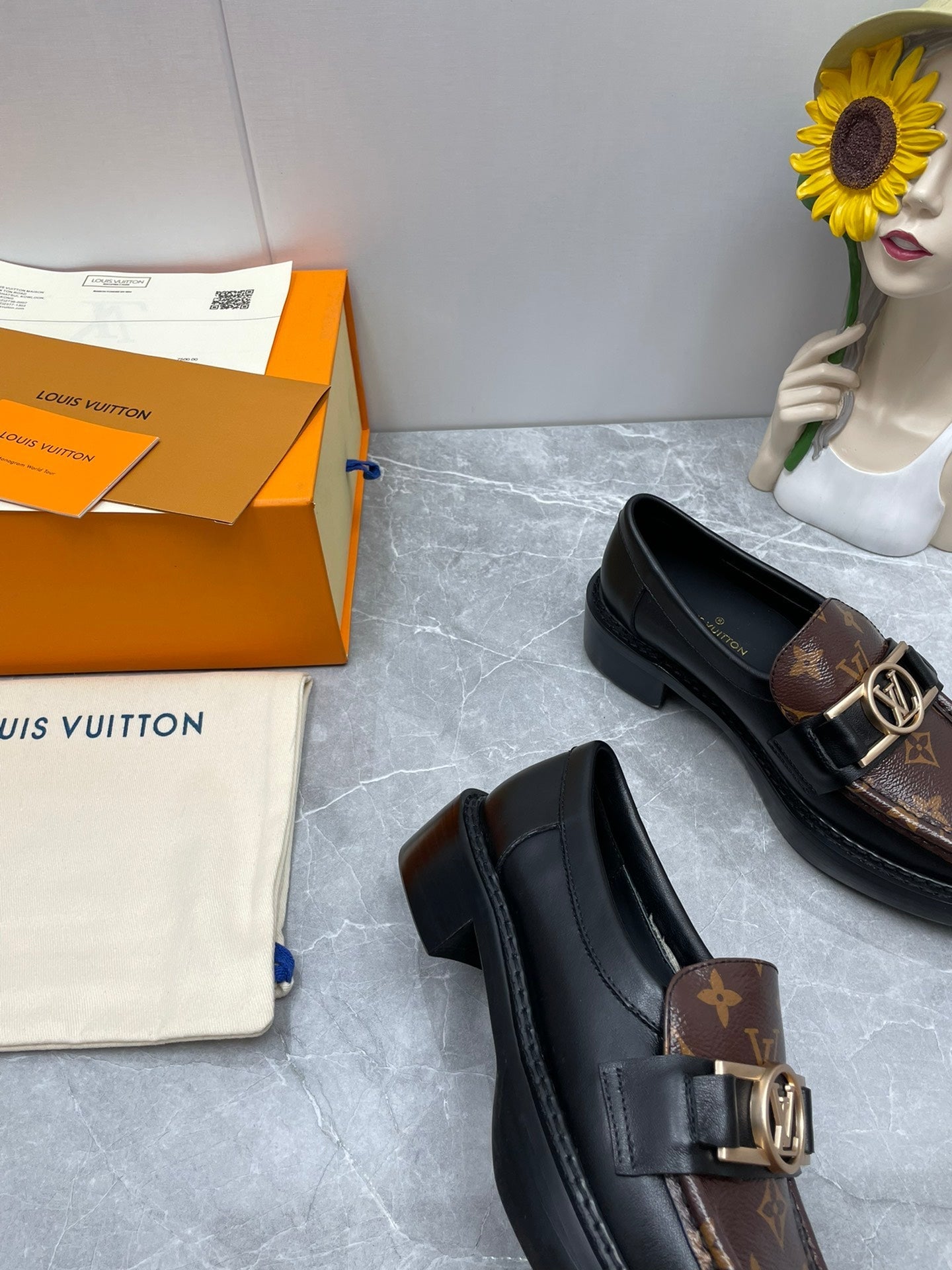 Luxury Shoes - LU-V - 1077