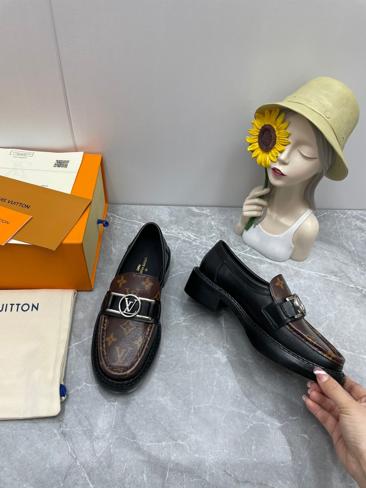 Luxury Shoes - LU-V - 1075