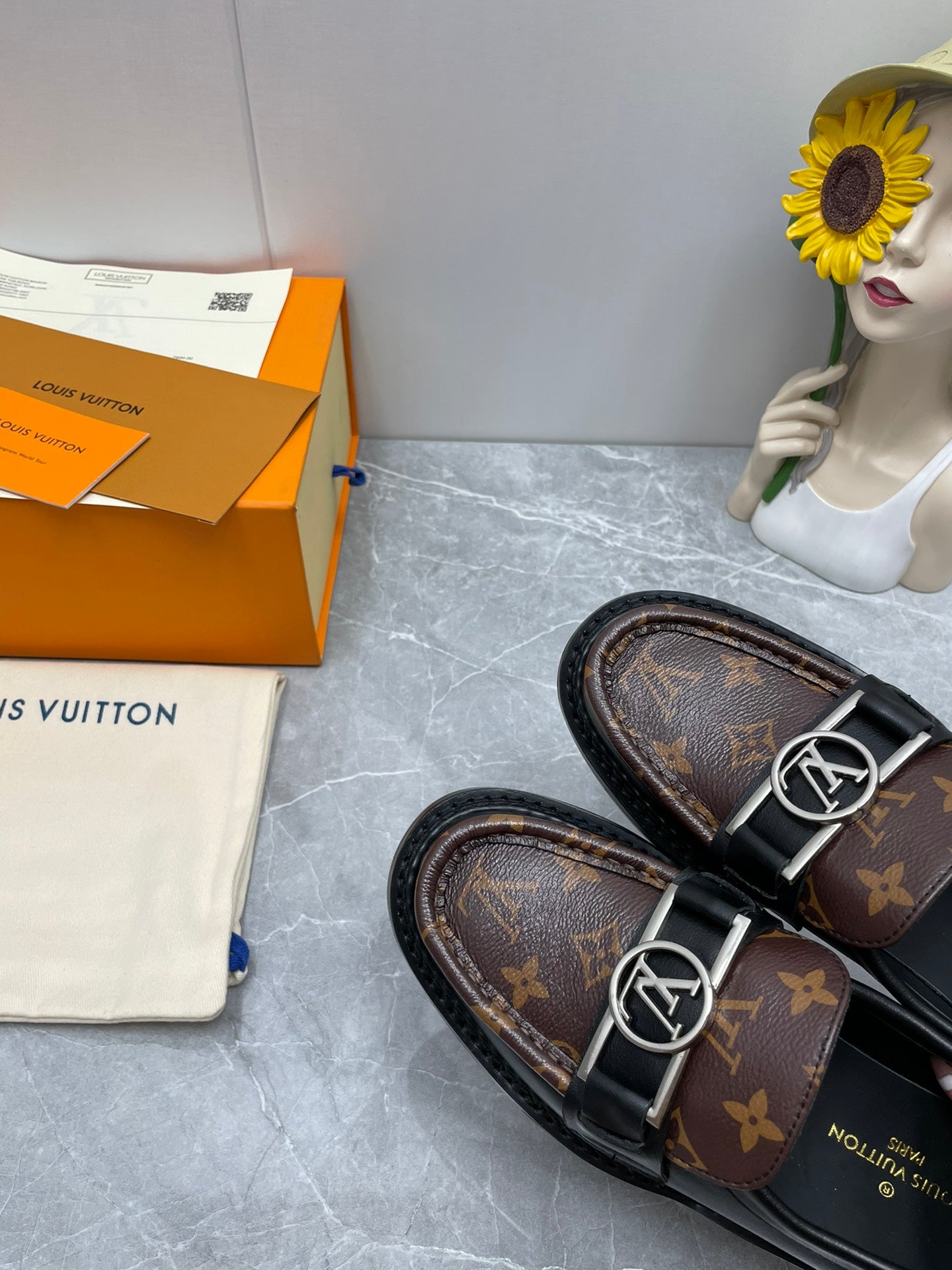 Luxury Shoes - LU-V - 1075