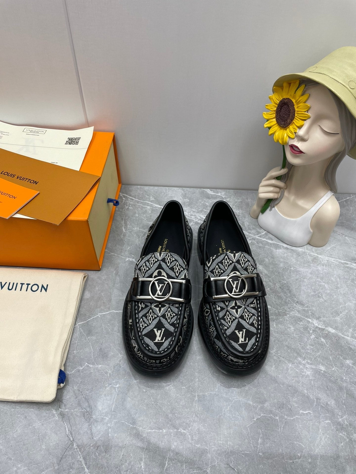 Luxury Shoes - LU-V - 1073