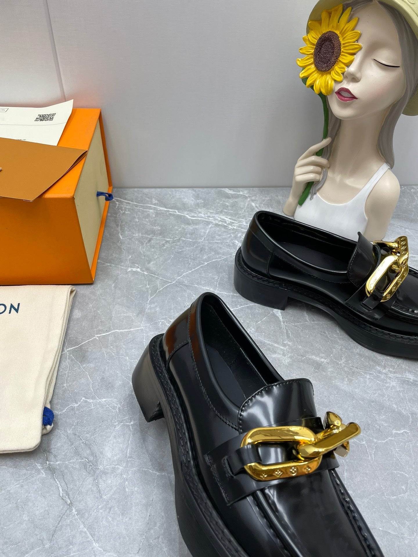 Luxury Shoes - LU-V - 1072