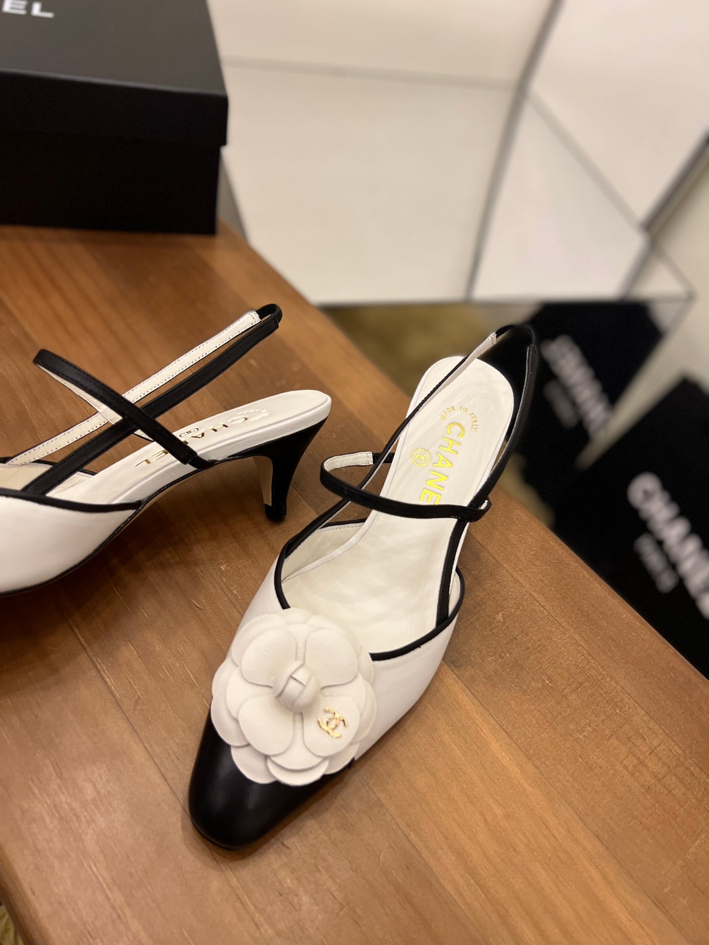 Luxury Shoes Sandals - CHL - 1504