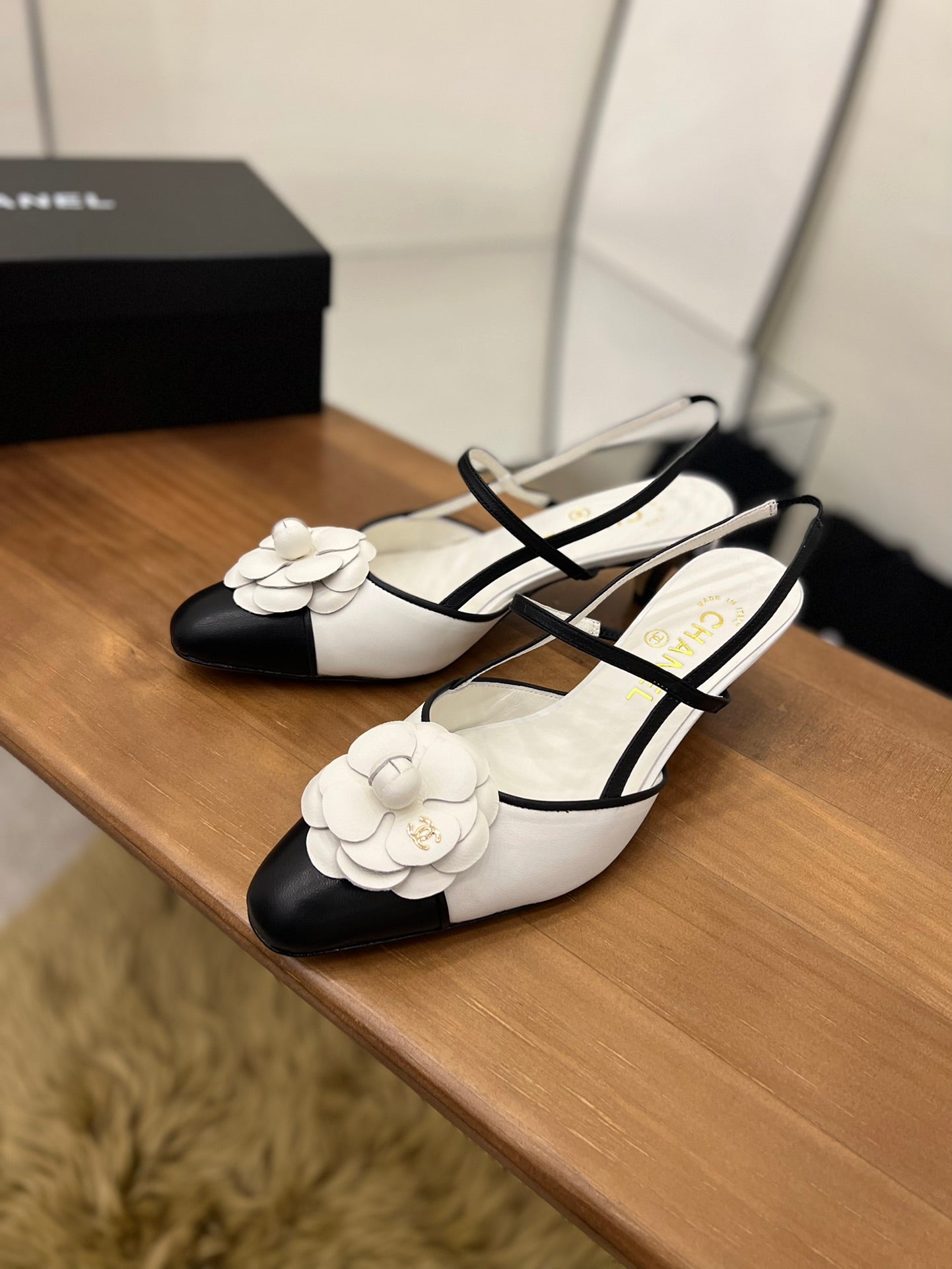 Luxury Shoes Sandals - CHL - 1504