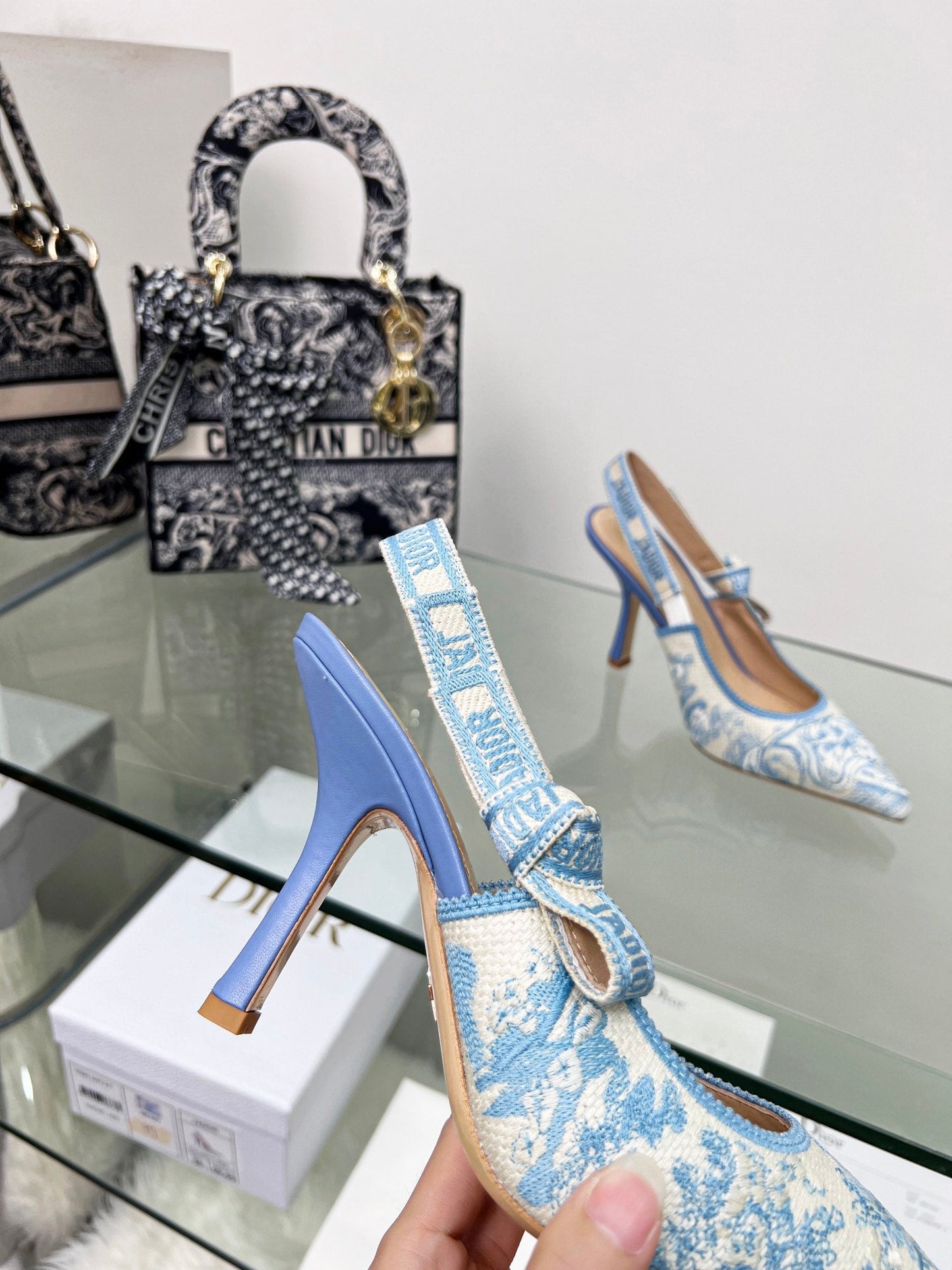 Luxury Shoes - DIR - 992