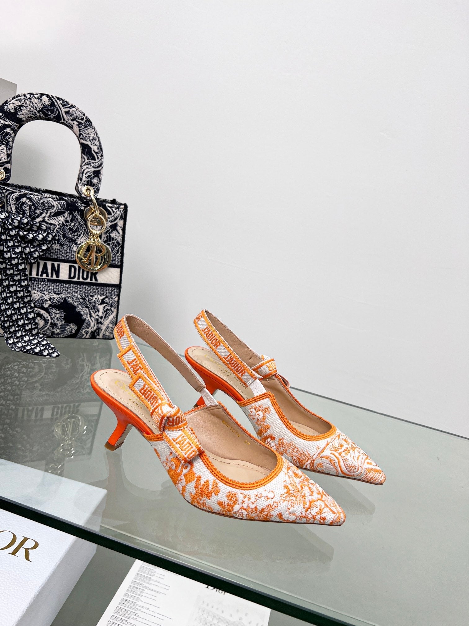 Luxury Shoes - DIR - 990