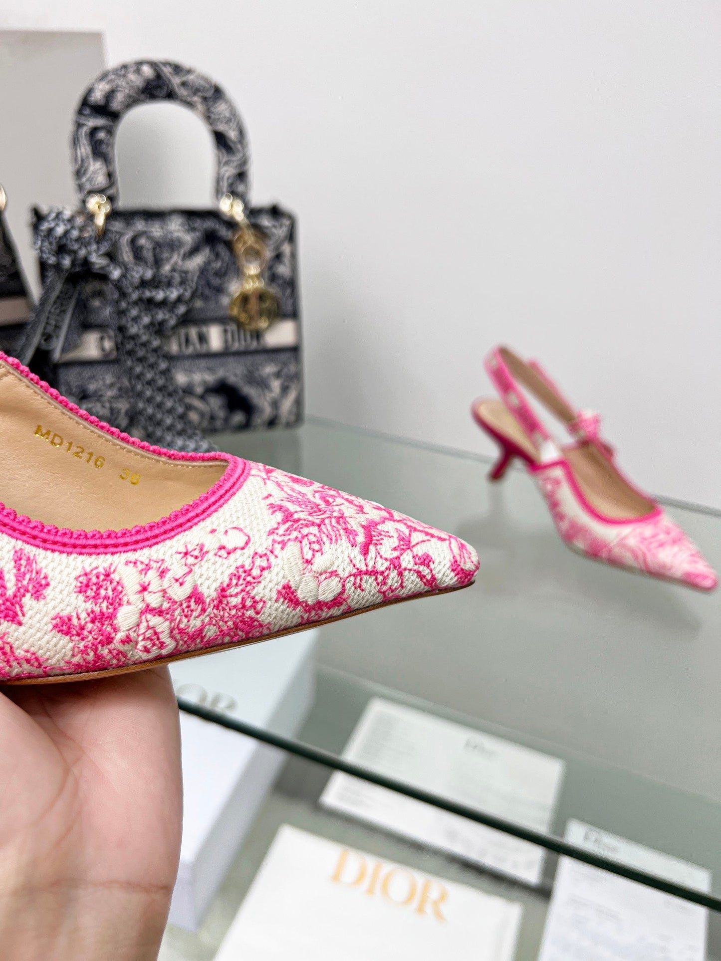 Luxury Shoes - DIR - 987