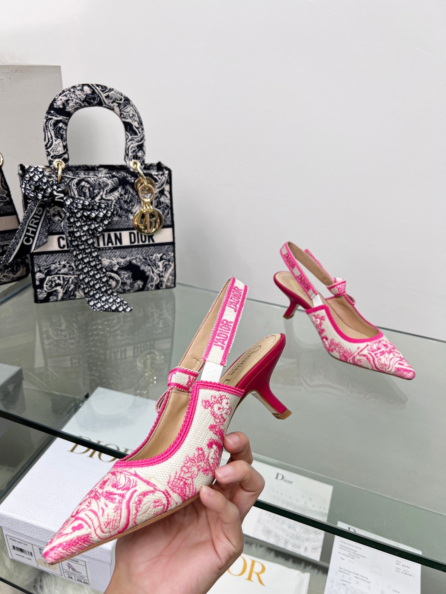 Luxury Shoes - DIR - 987