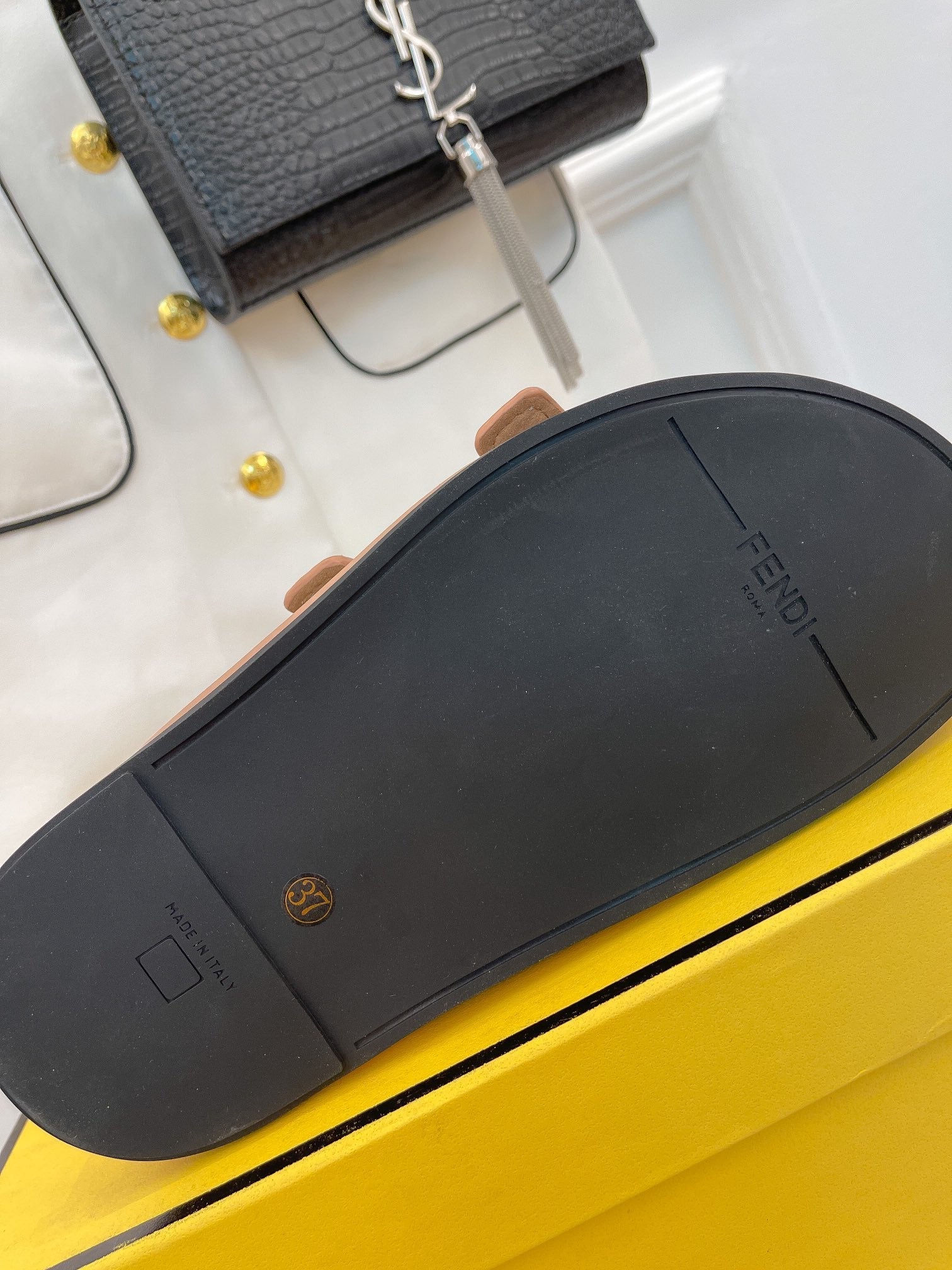 Luxury Shoes - FED - 503